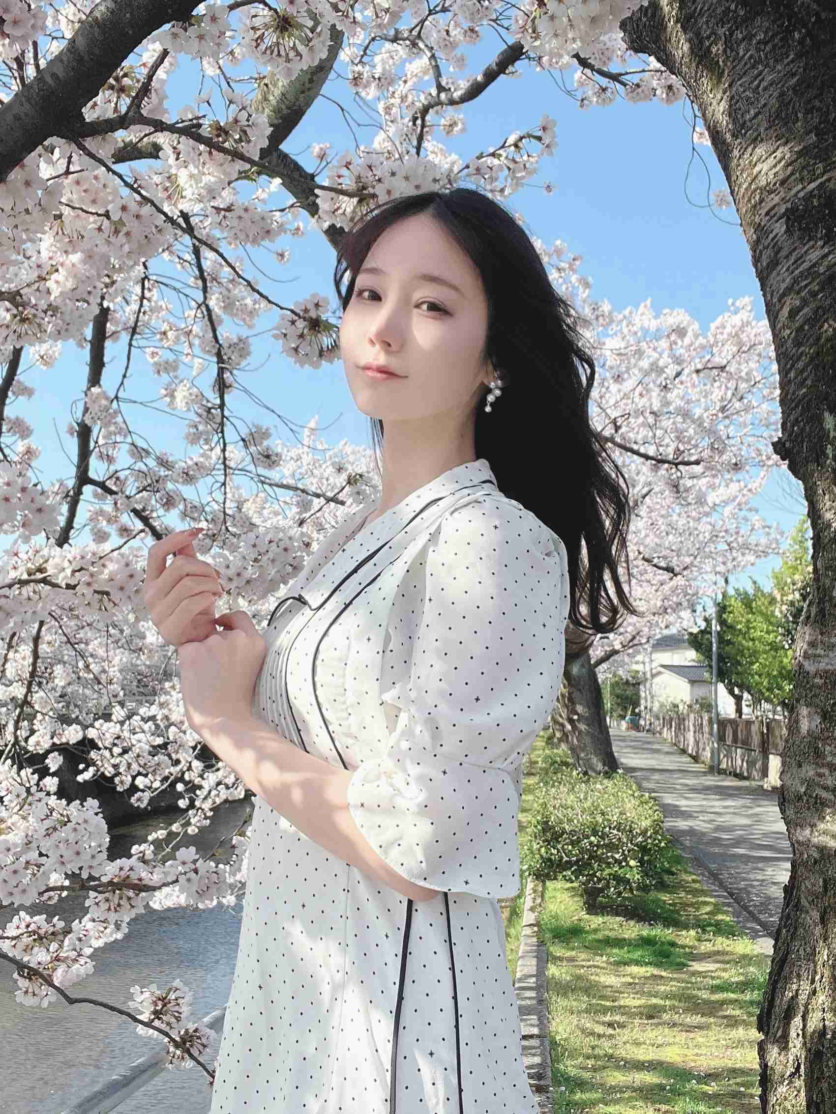 图片[85]-网紅Coser@.けん研(けんけん) Fantia-2022年4月合辑[97P] – 速更版-美库