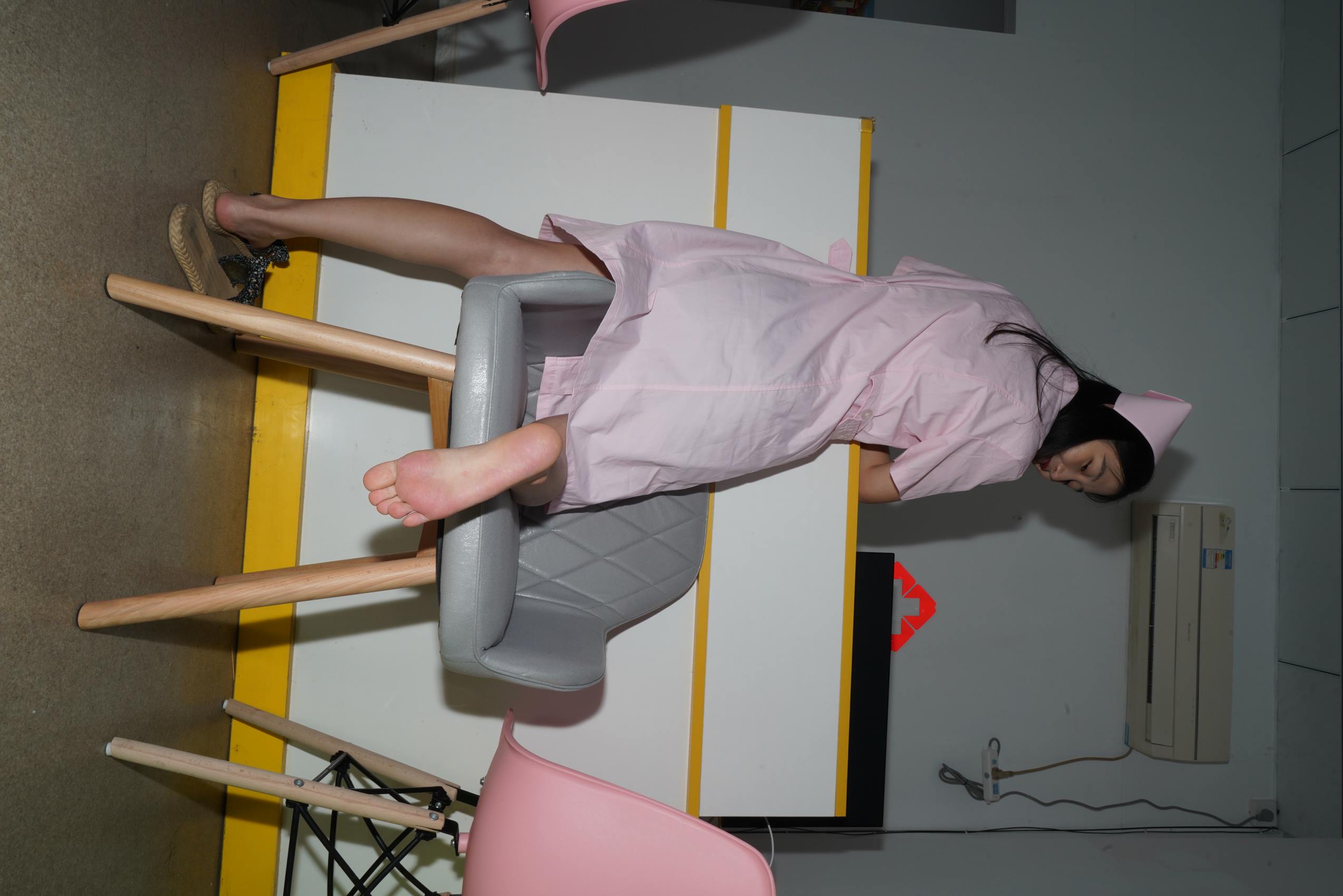 图片[14]-Pary摄影 NO.099 搞怪“护士”小姐姐燕玲秀美脚（2）[48P] – 速更版-美库