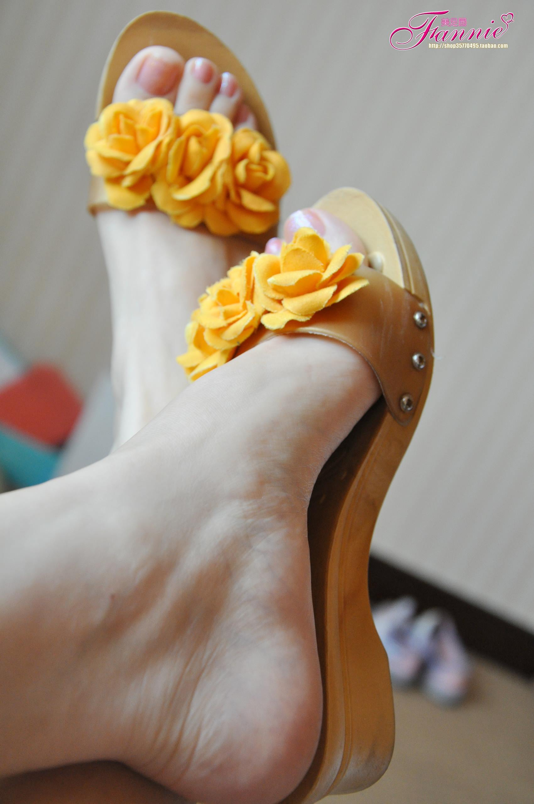 图片[23]-Fannie芬妮每足园 No.319 梦中的婚礼 黄玫瑰 [62P] – 速更版-美库