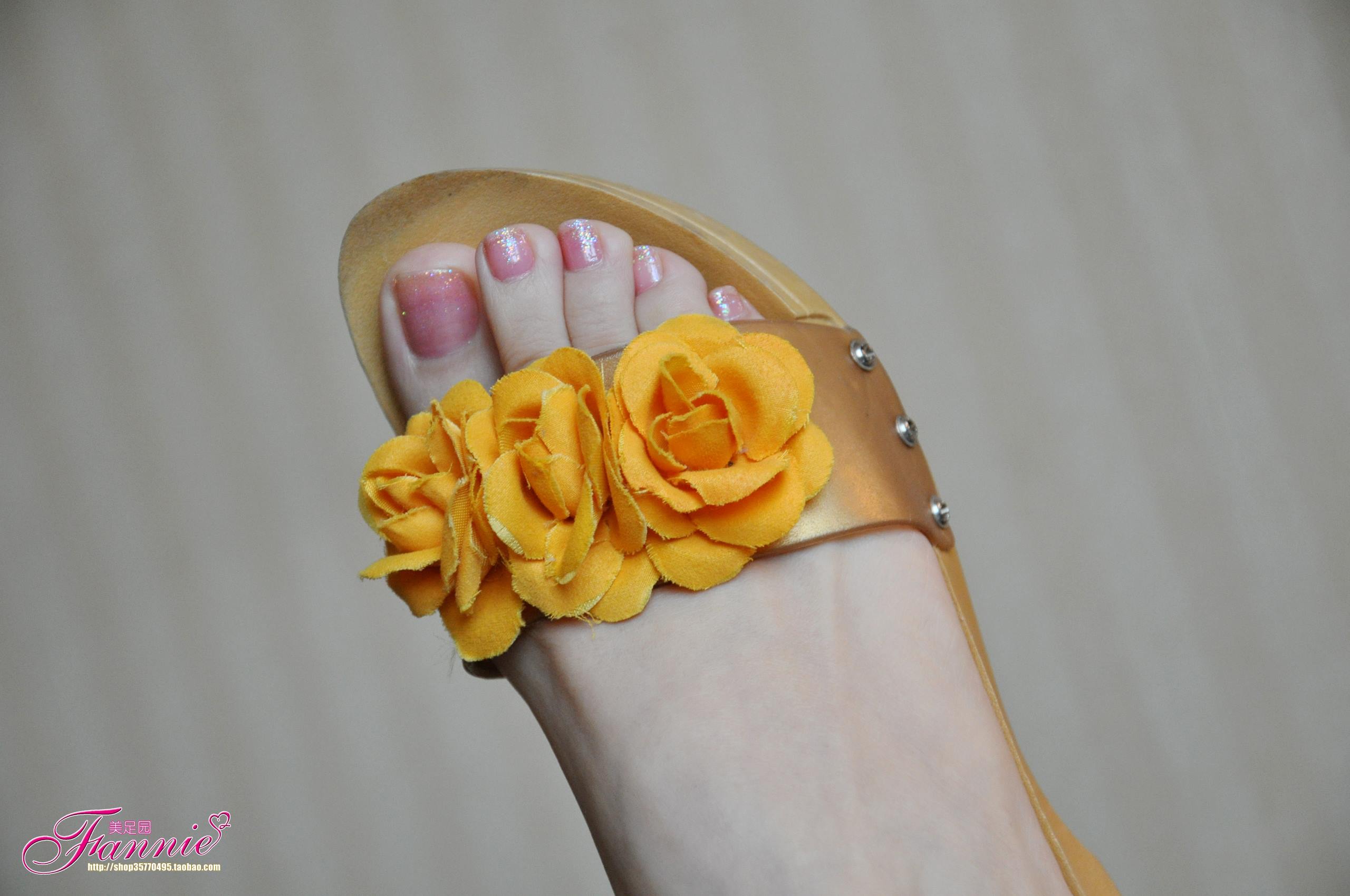 图片[30]-Fannie芬妮每足园 No.319 梦中的婚礼 黄玫瑰 [62P] – 速更版-美库