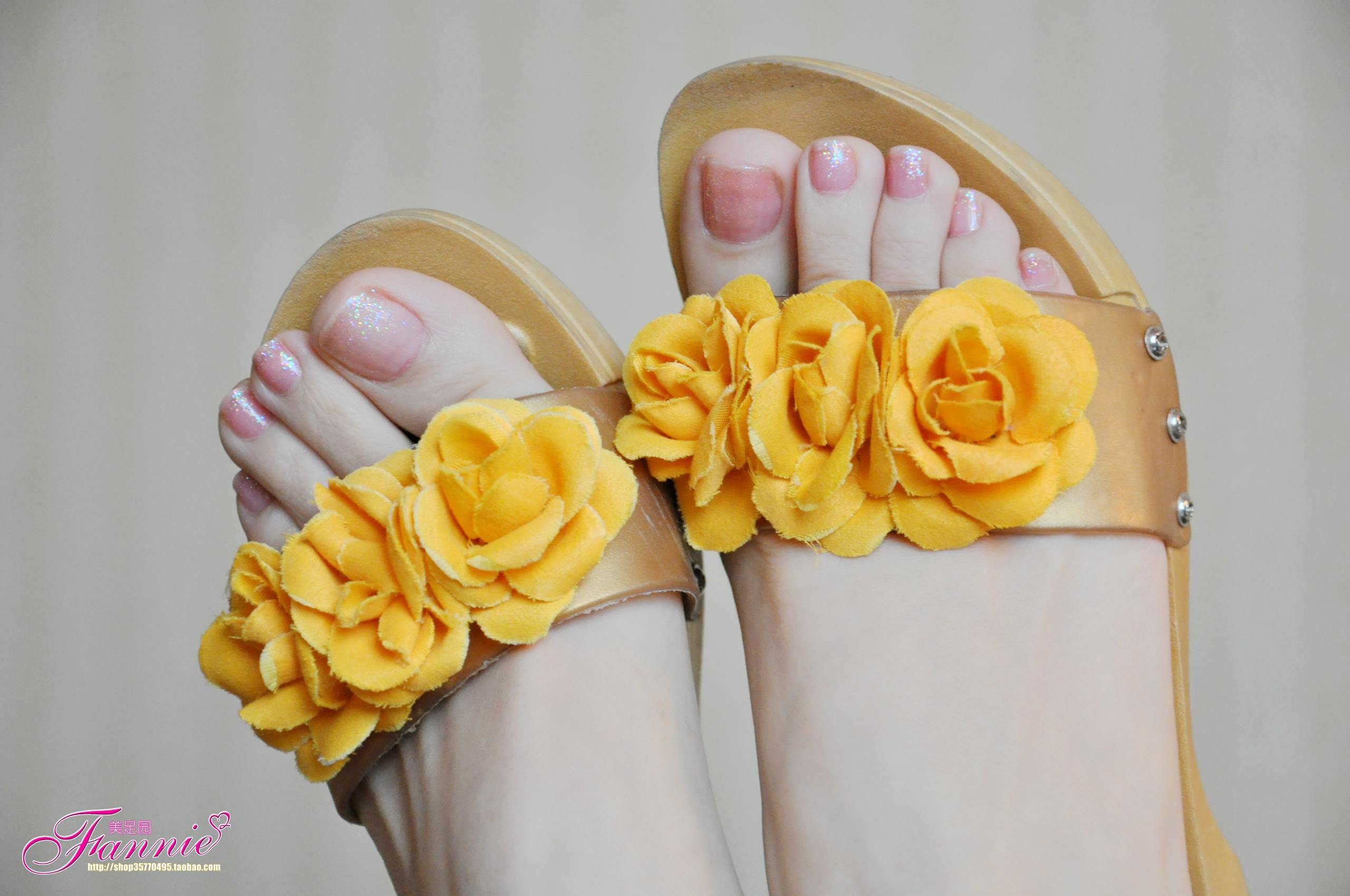 图片[31]-Fannie芬妮每足园 No.319 梦中的婚礼 黄玫瑰 [62P] – 速更版-美库