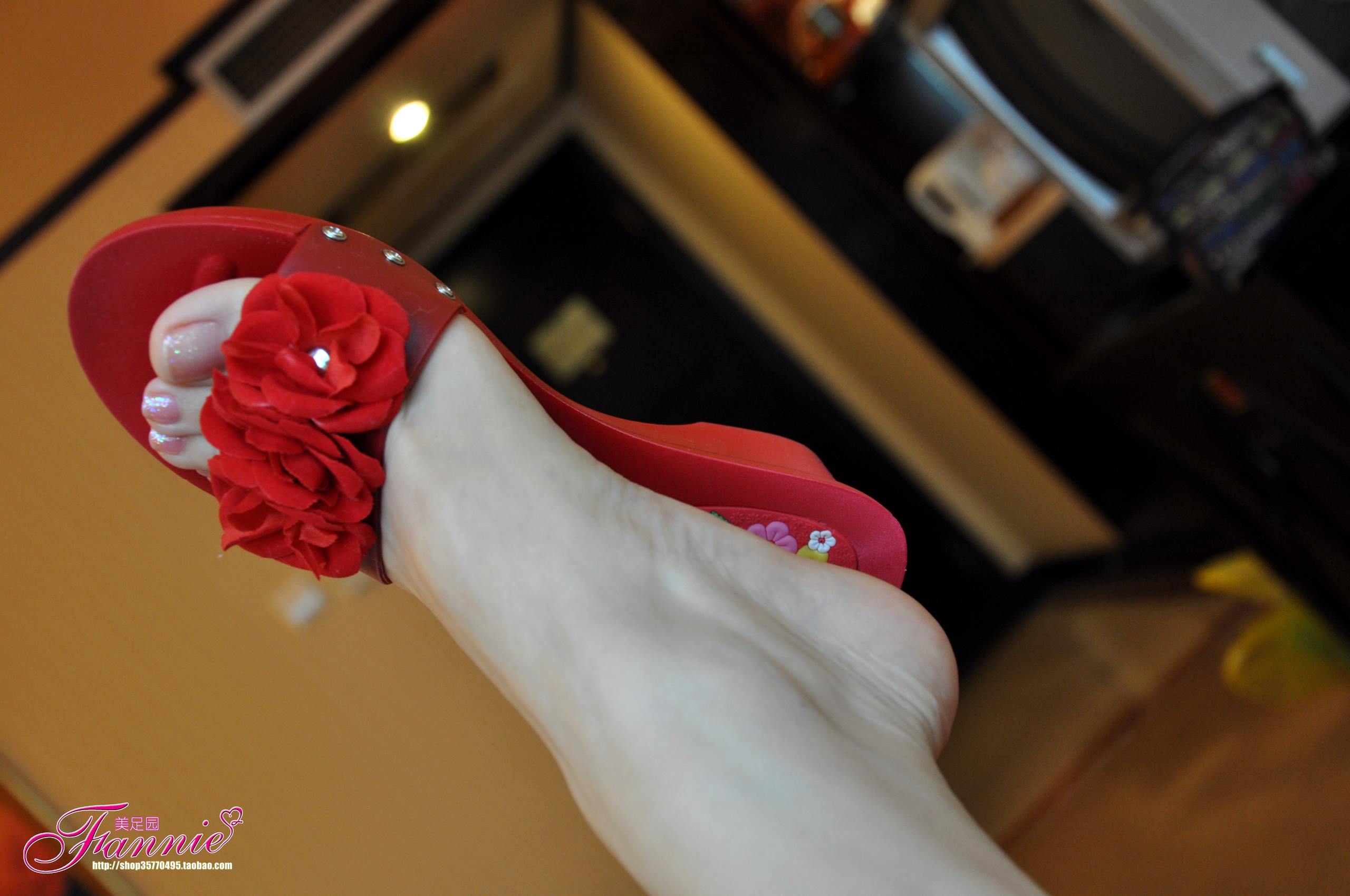 图片[36]-Fannie芬妮每足园 No.318 梦中的婚礼 红玫瑰 [74P] – 速更版-美库