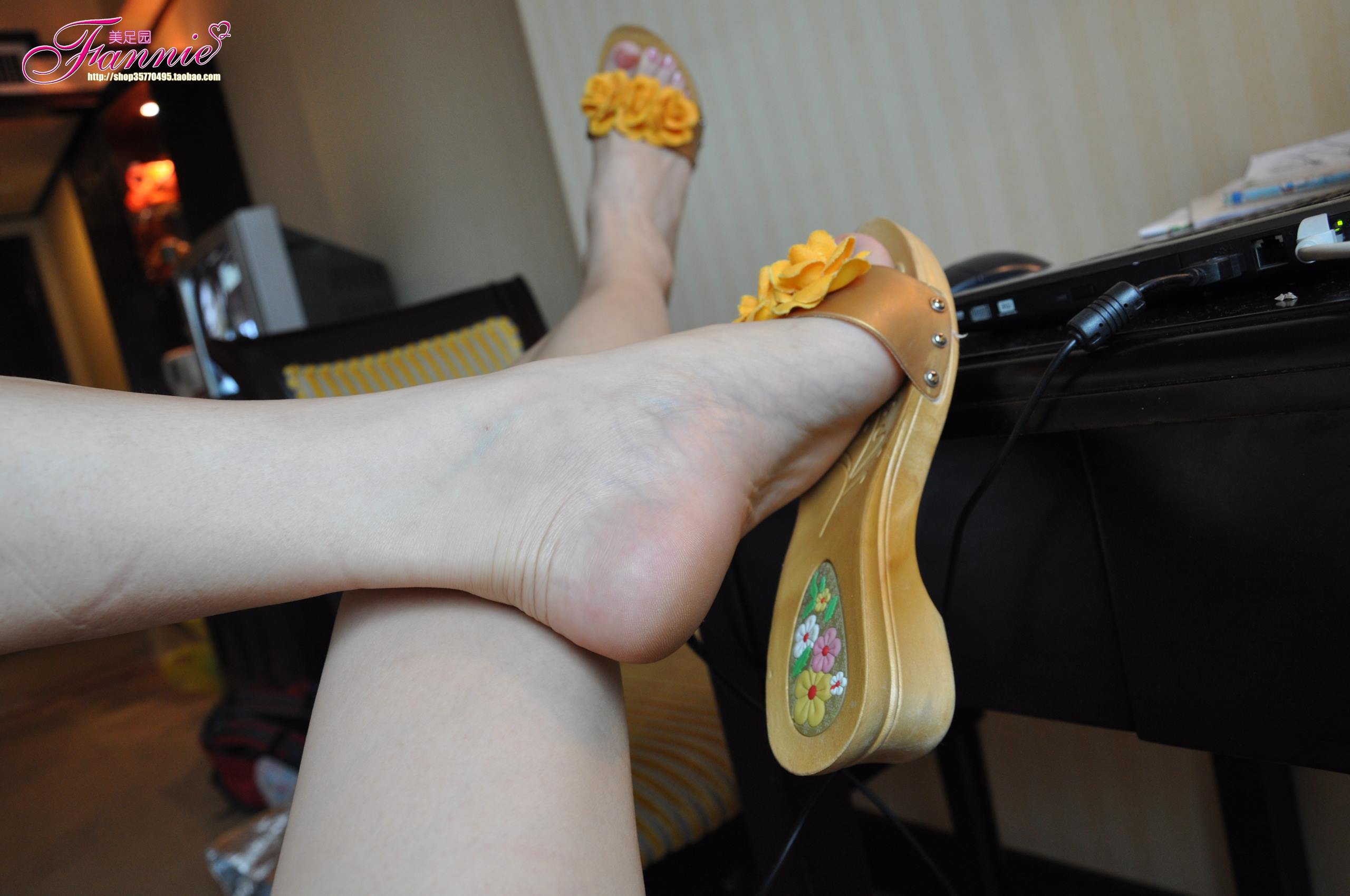 图片[43]-Fannie芬妮每足园 No.319 梦中的婚礼 黄玫瑰 [62P] – 速更版-美库