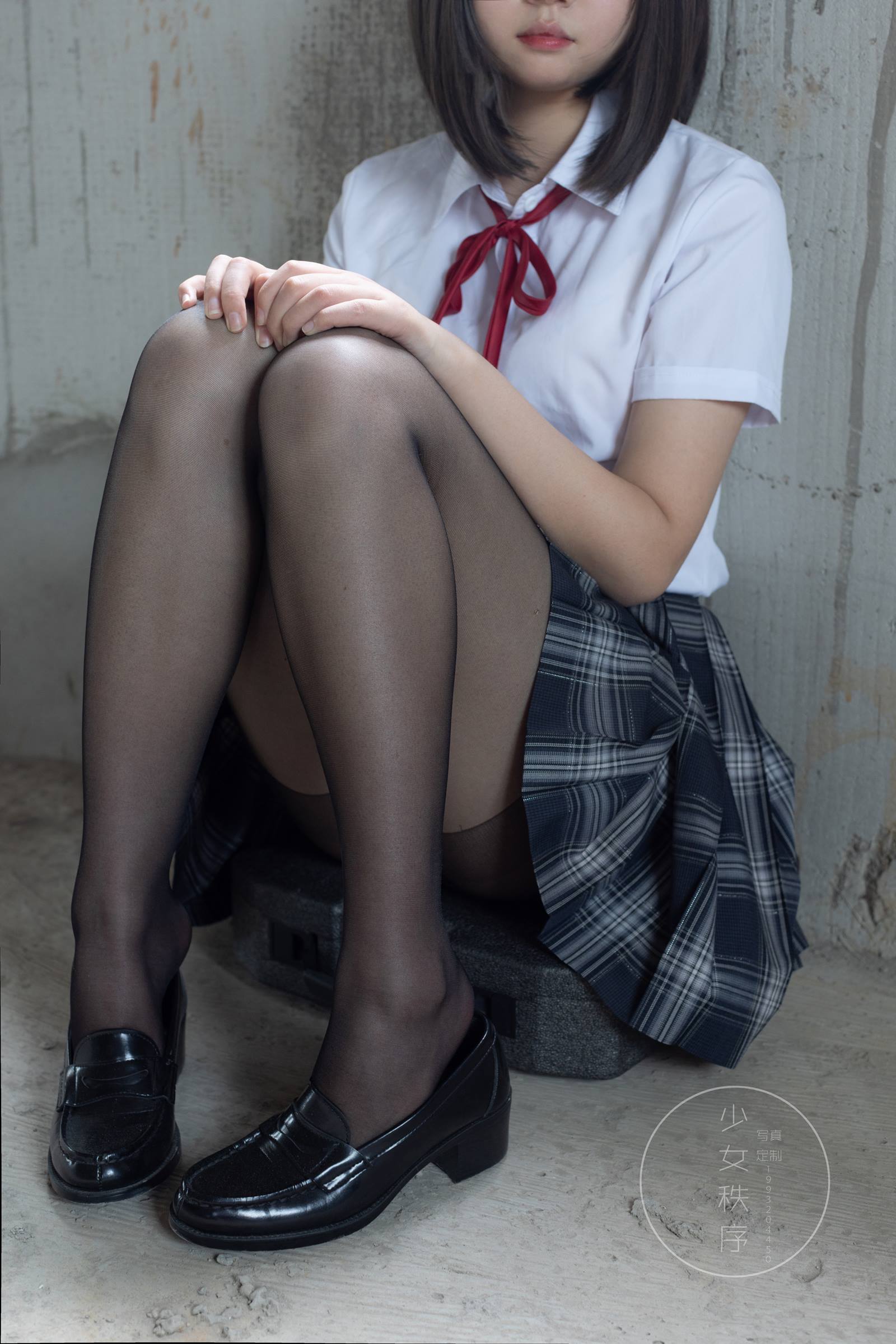 图片[32]-少女秩序 GR04L 黑丝JK [50P] – 速更版-美库