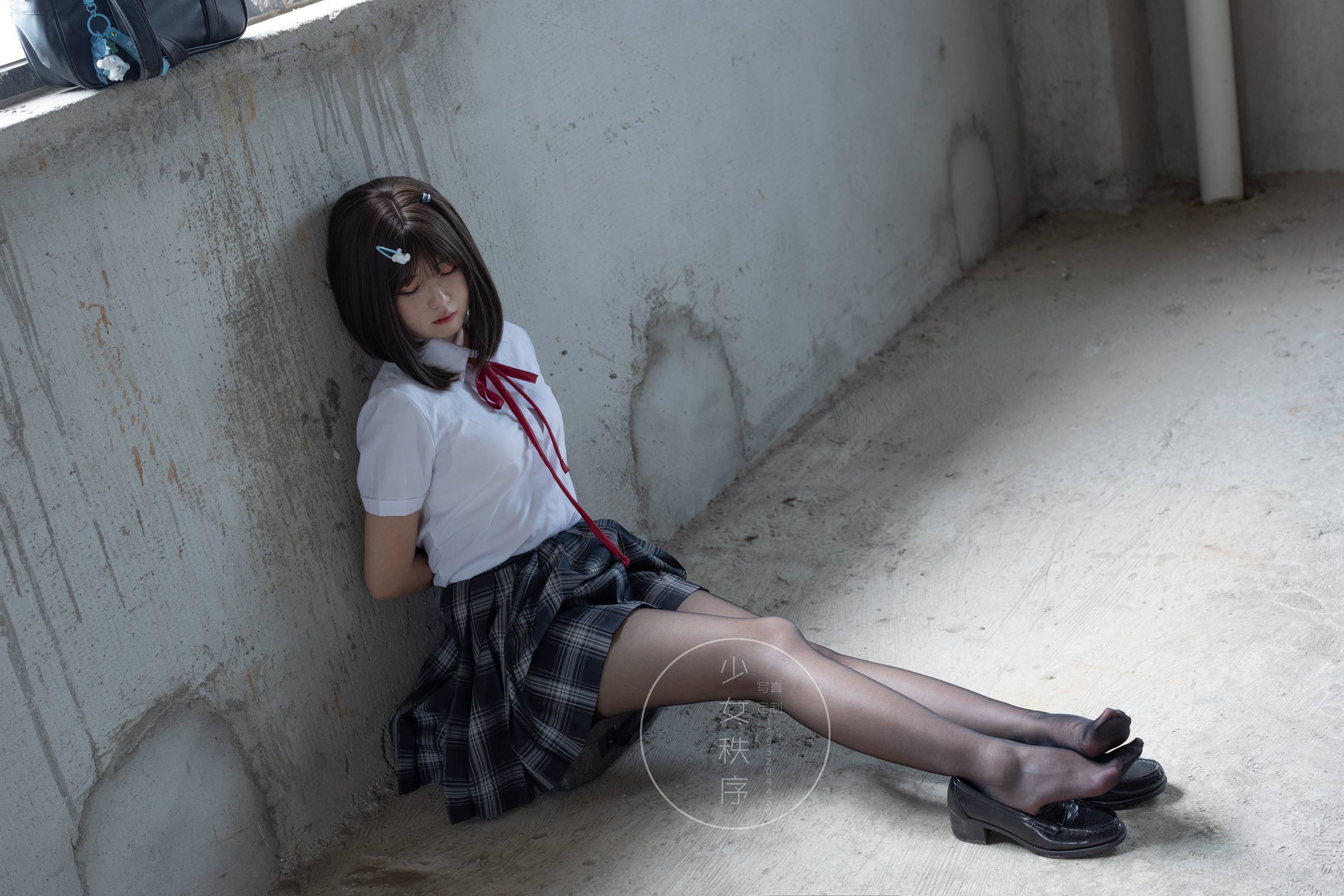 图片[48]-少女秩序 GR04L 黑丝JK [50P] – 速更版-美库