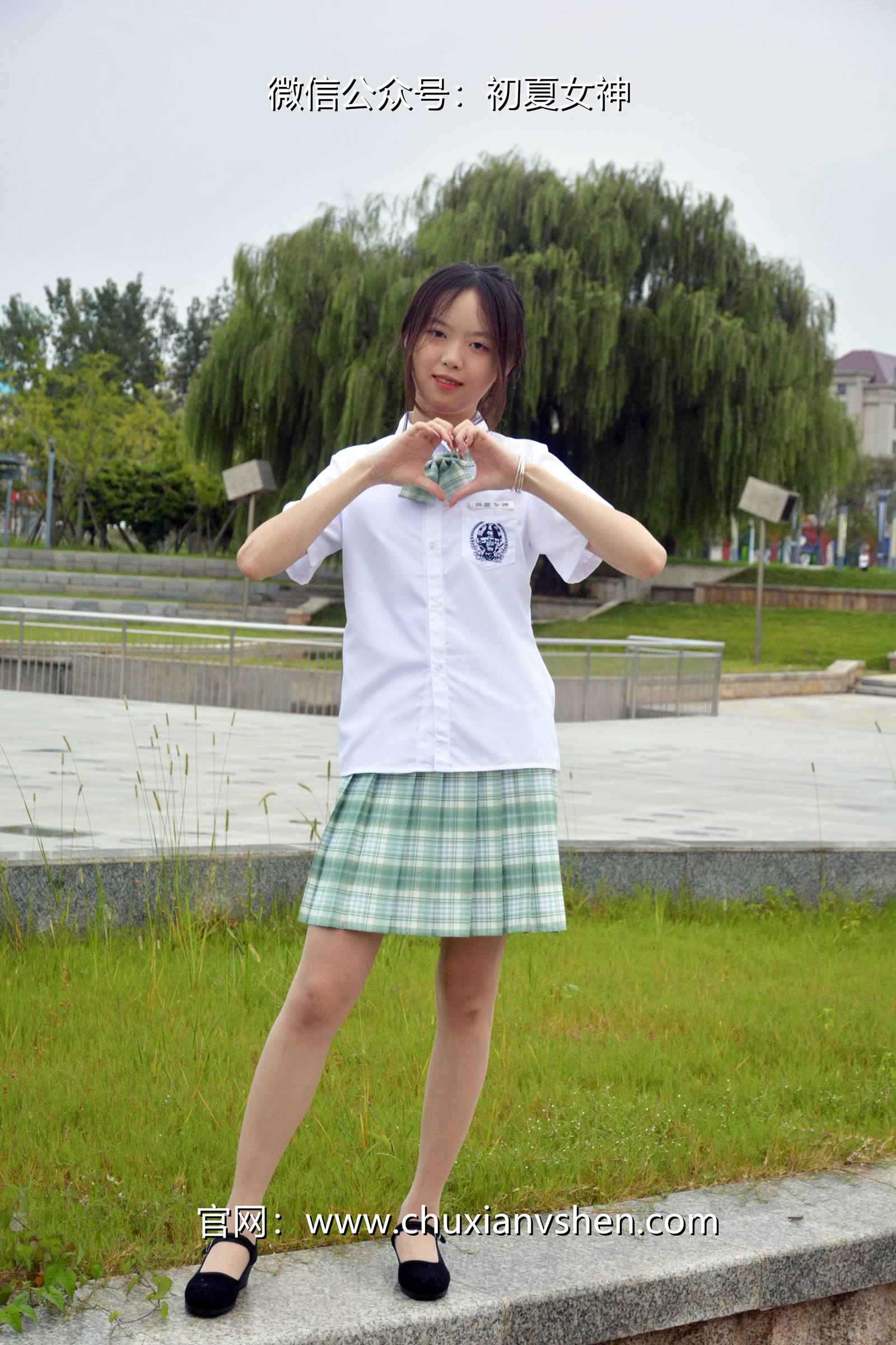 图片[17]-初夏女神 NO.074 情情 绿色JK套[72P] – 速更版-美库