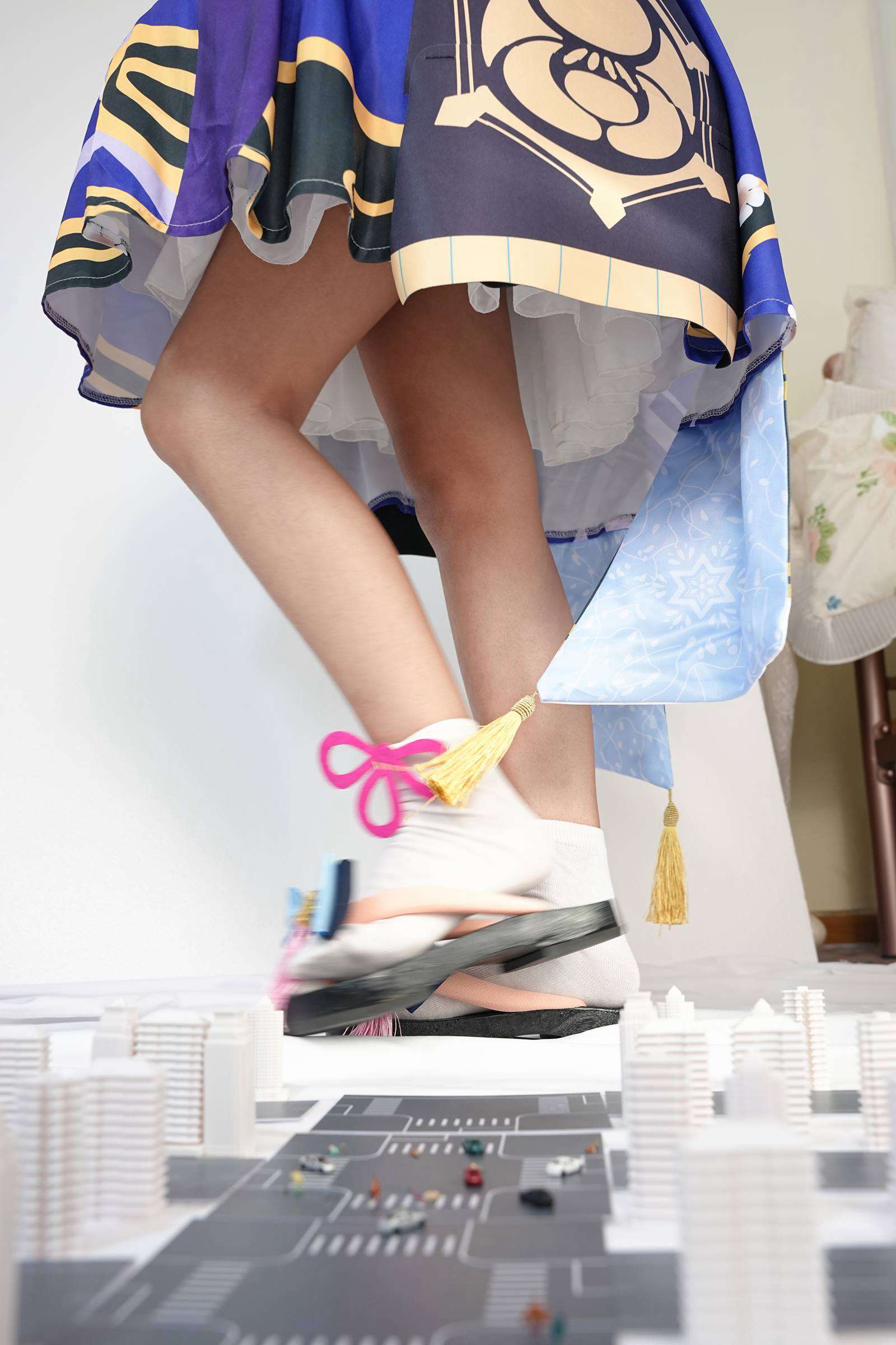 图片[47]-[觅芙少女]NO.092 娜娜-cos神里凌华 巨人踩踏[204P] – 速更版-美库