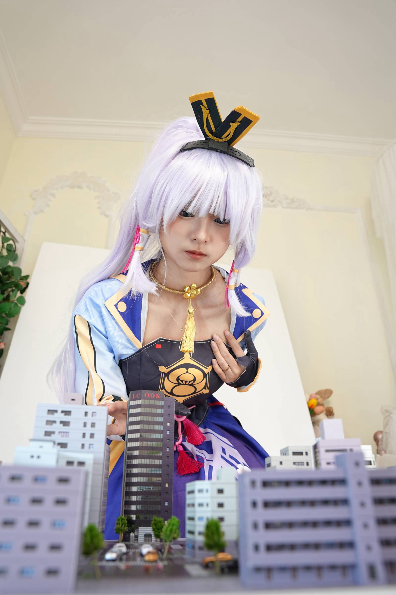 图片[71]-[觅芙少女]NO.092 娜娜-cos神里凌华 巨人踩踏[204P] – 速更版-美库