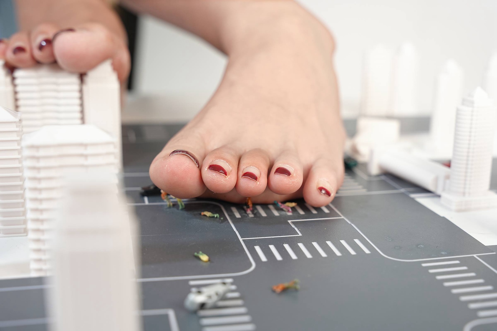 图片[148]-[觅芙少女]NO.092 娜娜-cos神里凌华 巨人踩踏[204P] – 速更版-美库