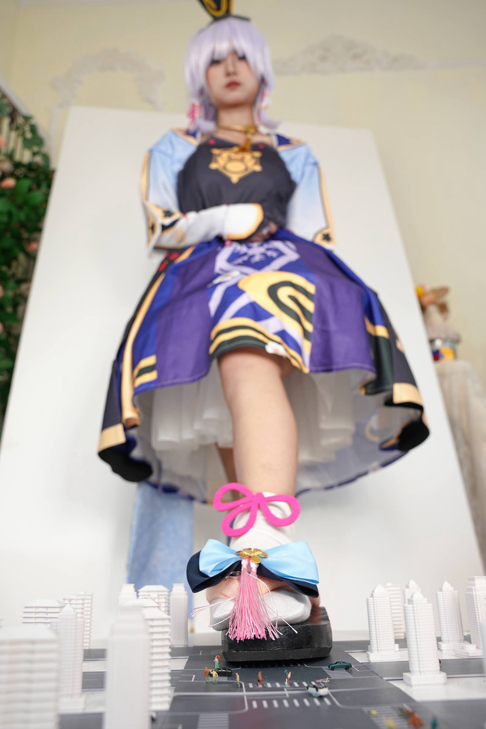 图片[201]-[觅芙少女]NO.092 娜娜-cos神里凌华 巨人踩踏[204P] – 速更版-美库