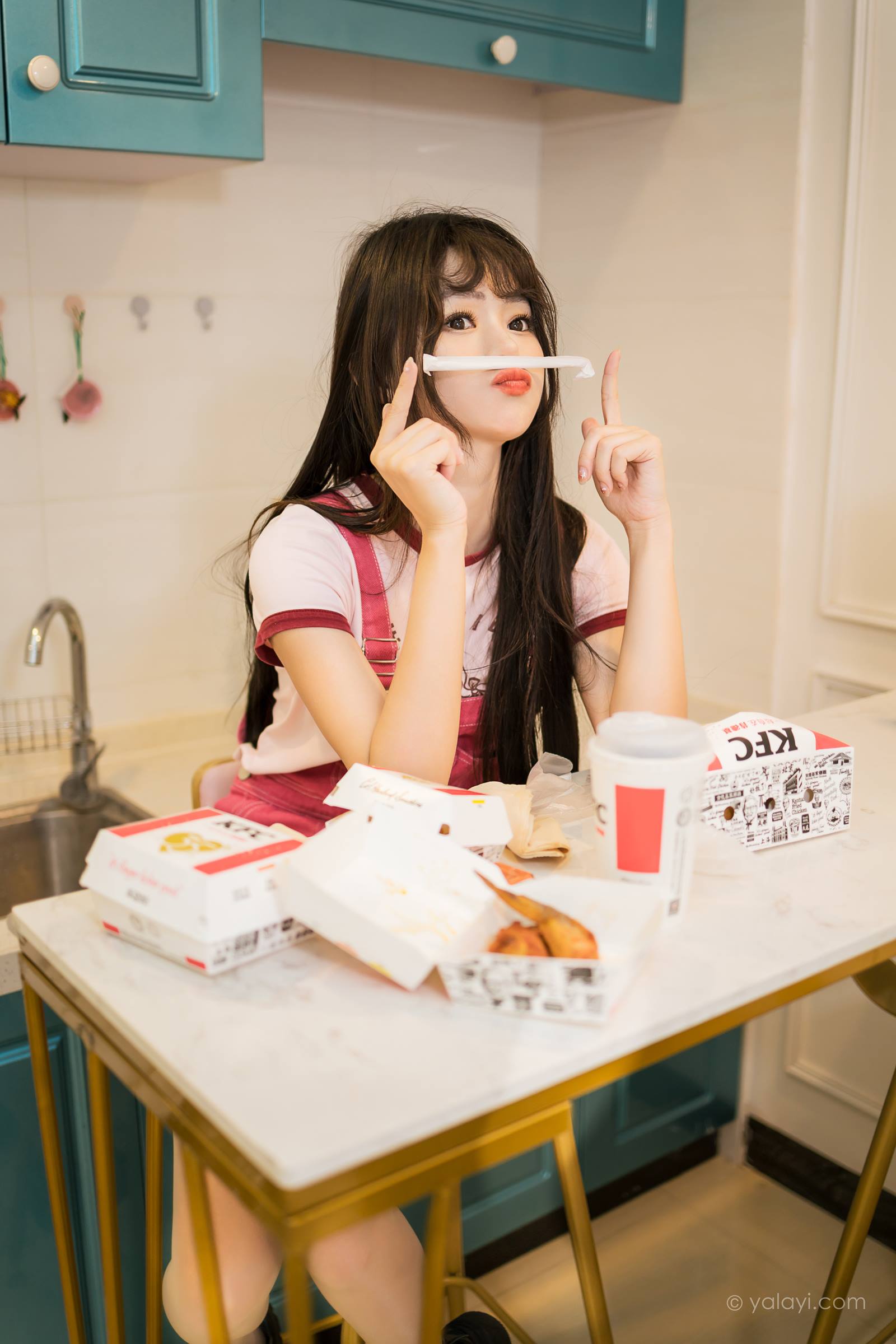 图片[33]-[YALAYI雅拉伊]2023.08.14 NO.1059 宅家吃鸡 小亭[45+1P] – 速更版-美库