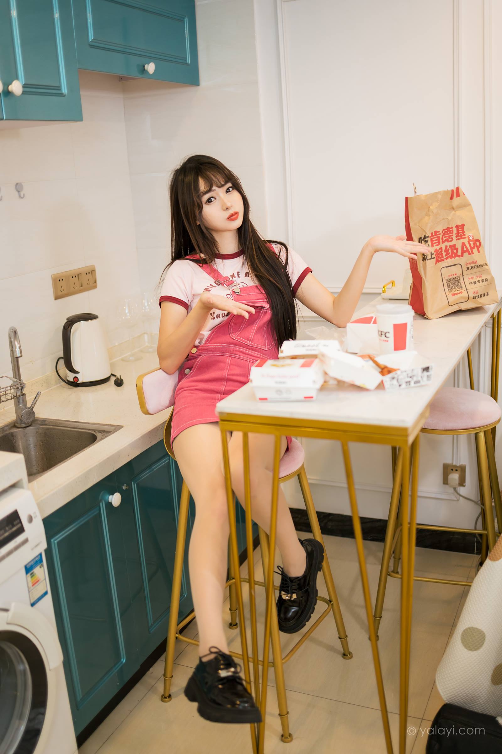 图片[35]-[YALAYI雅拉伊]2023.08.14 NO.1059 宅家吃鸡 小亭[45+1P] – 速更版-美库