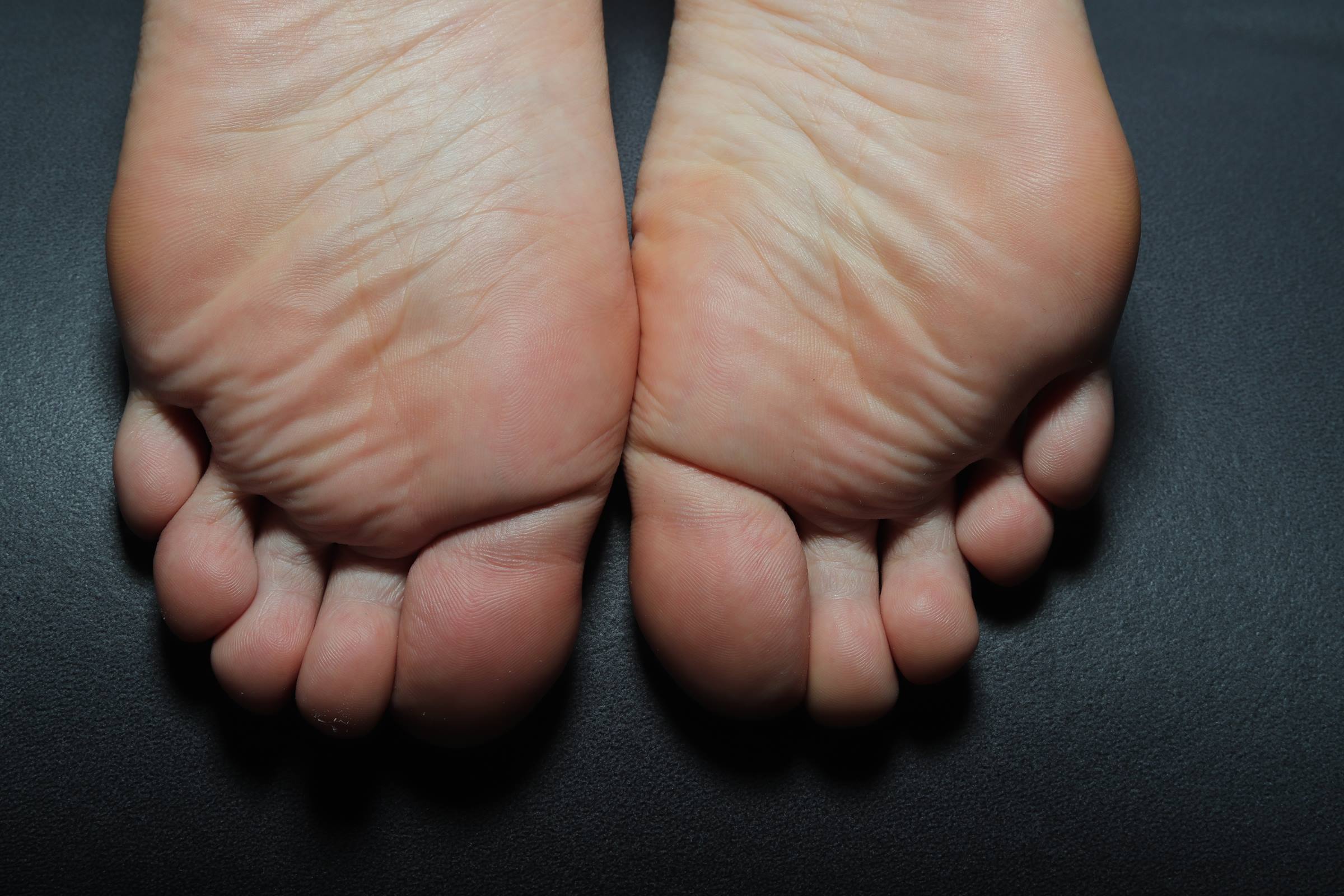 图片[72]-Pary摄影 NO.103 换个灯光模式拍摄芝芝，脚底纹理清晰可见[100P] – 速更版-美库