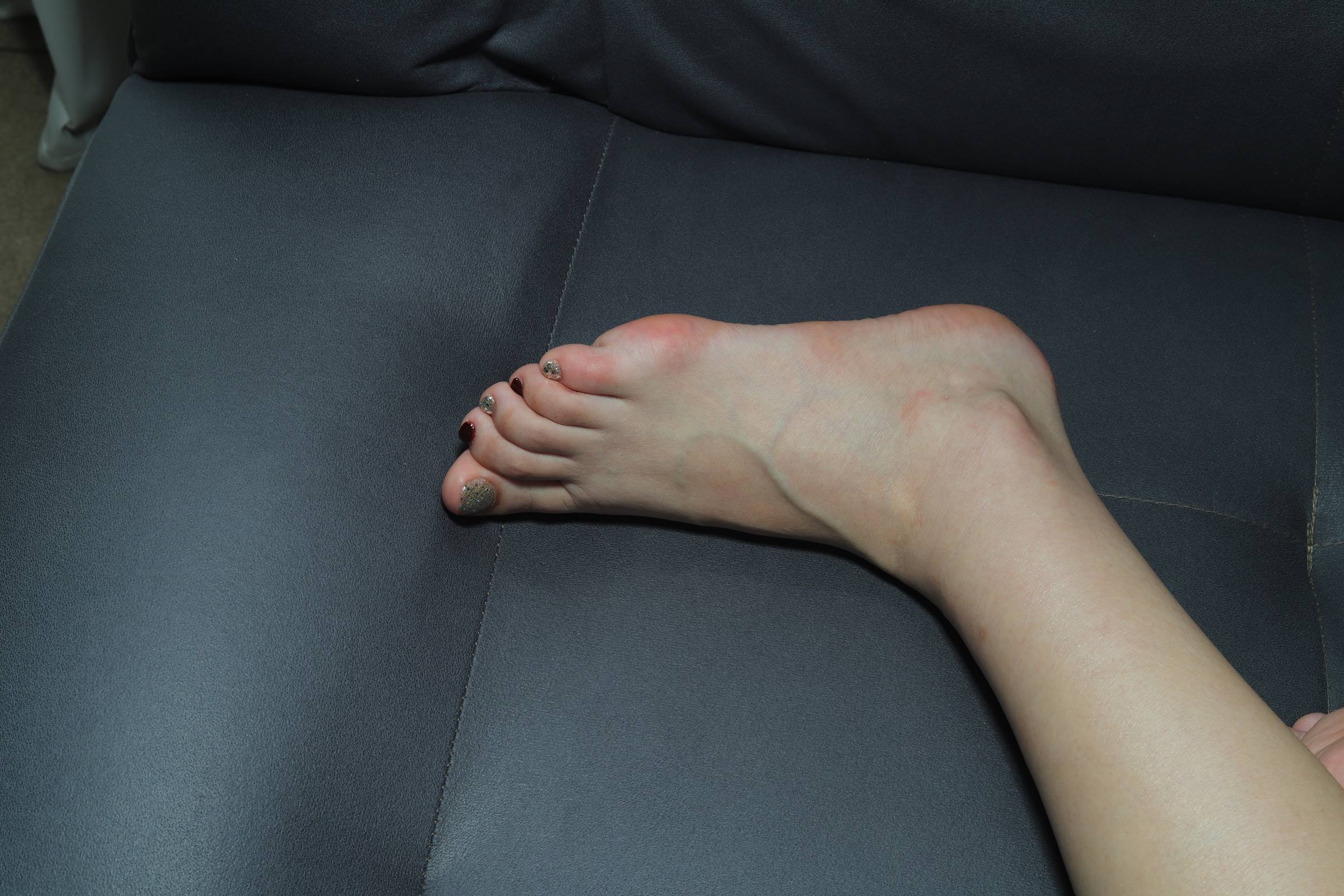 图片[96]-Pary摄影 NO.103 换个灯光模式拍摄芝芝，脚底纹理清晰可见[100P] – 速更版-美库