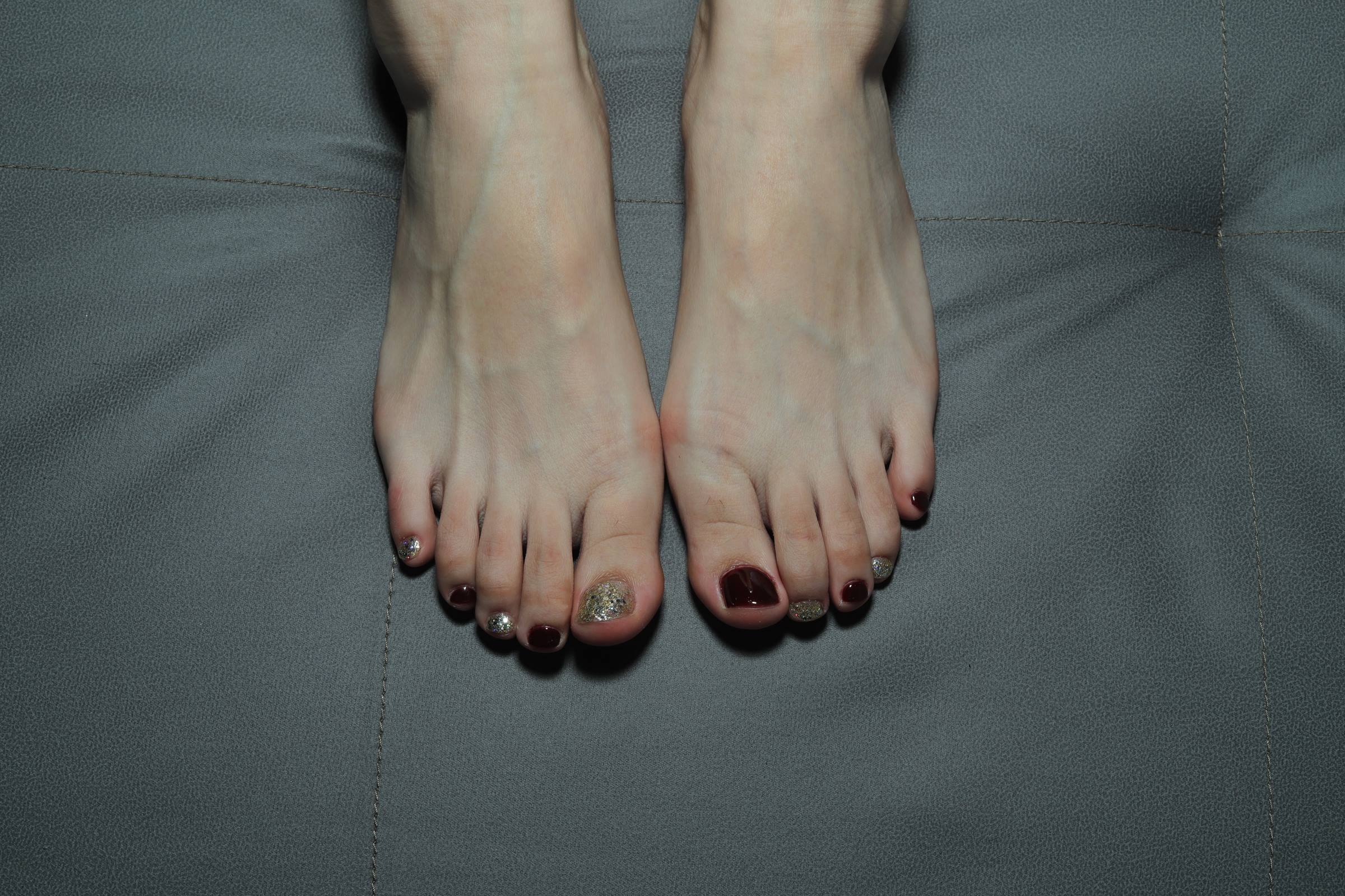 图片[100]-Pary摄影 NO.103 换个灯光模式拍摄芝芝，脚底纹理清晰可见[100P] – 速更版-美库