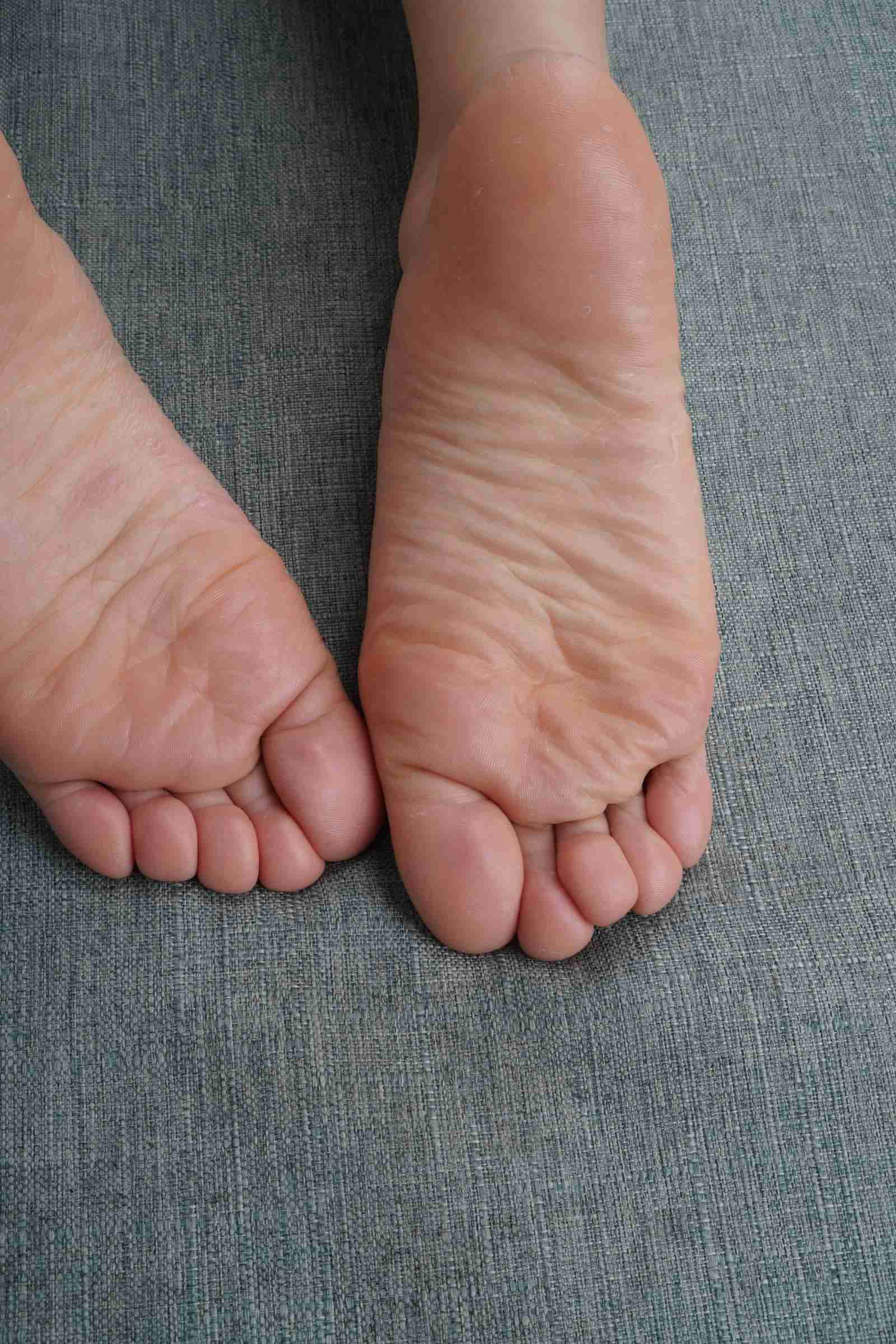 图片[101]-Pary摄影 NO.104 大学生乐瑶展示37码美脚[106P] – 速更版-美库