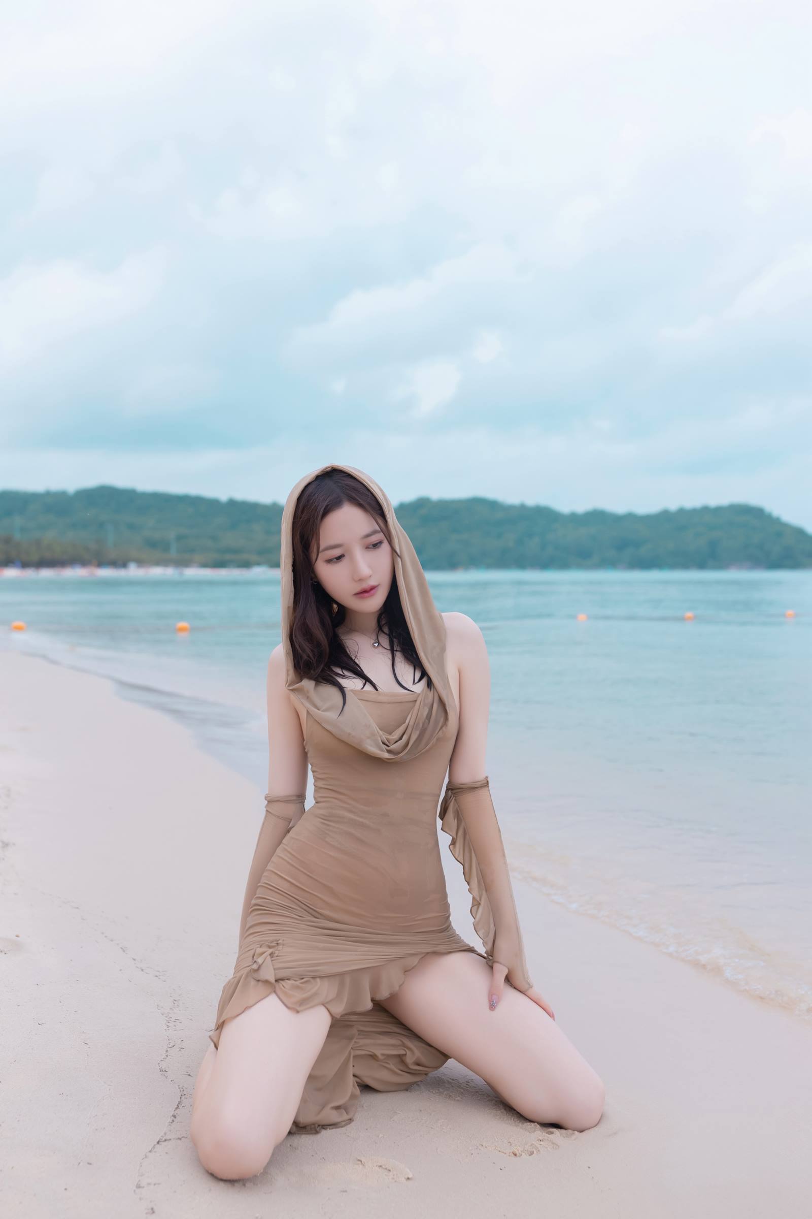 图片[12]-秀人名模鱼子酱Fish《雨后海滩》[57P] – 速更版-美库