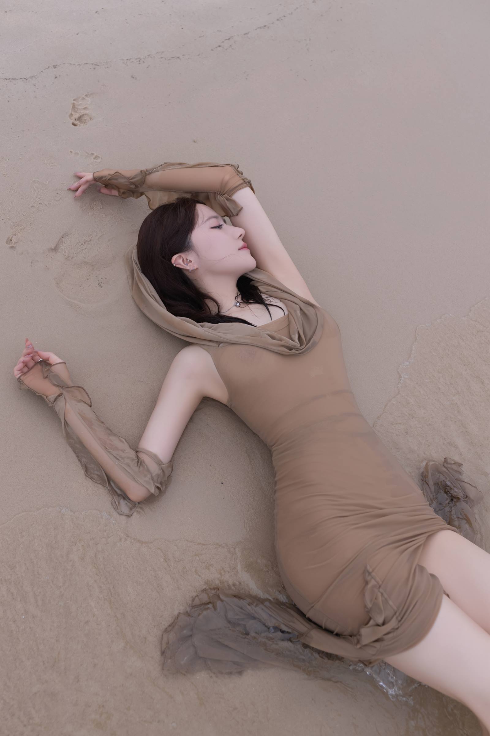 图片[20]-秀人名模鱼子酱Fish《雨后海滩》[57P] – 速更版-美库