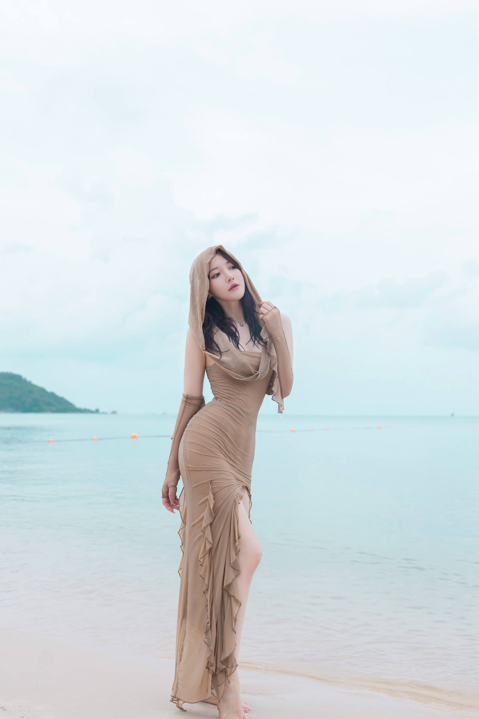 图片[39]-秀人名模鱼子酱Fish《雨后海滩》[57P] – 速更版-美库