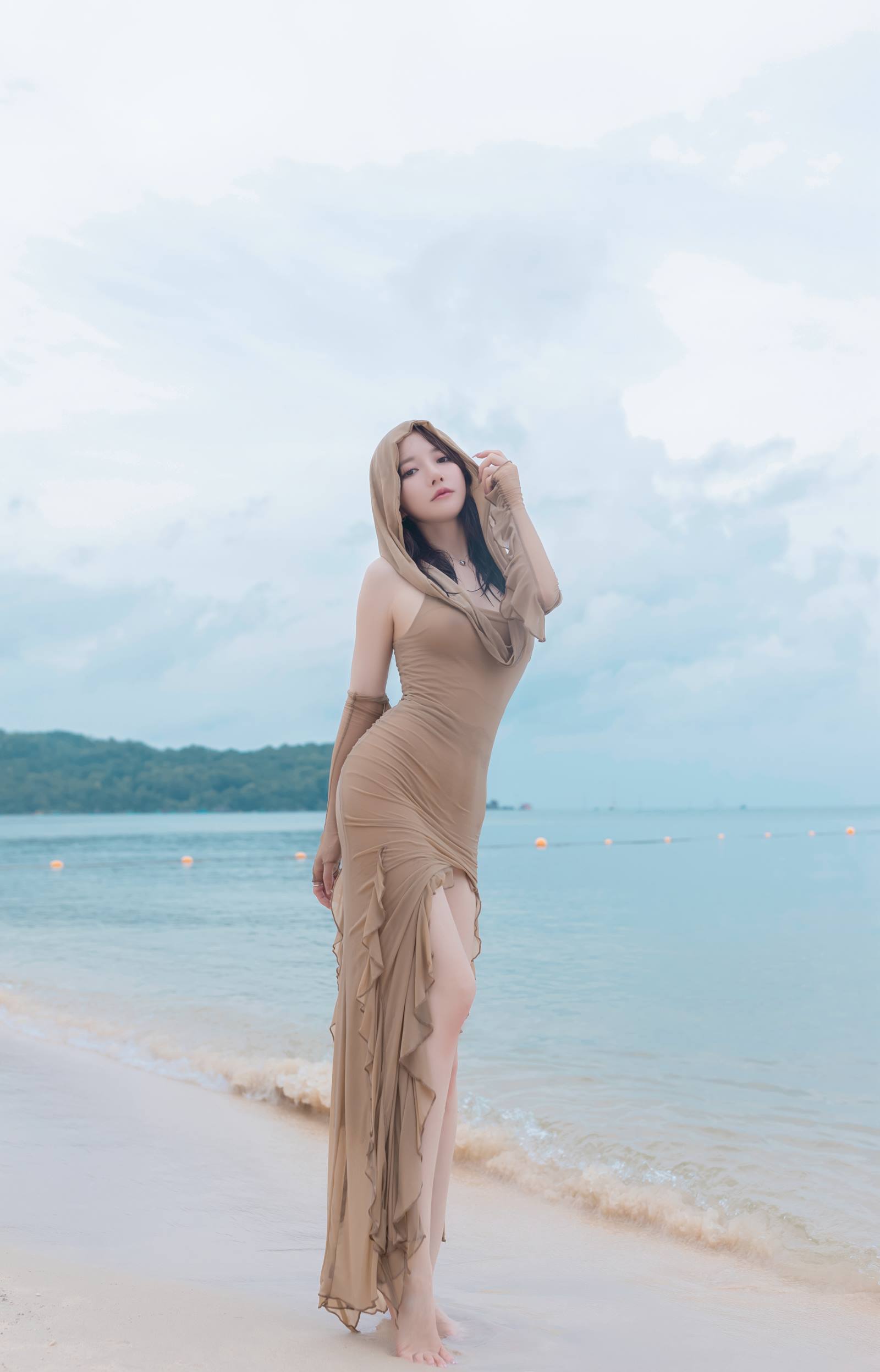 图片[40]-秀人名模鱼子酱Fish《雨后海滩》[57P] – 速更版-美库