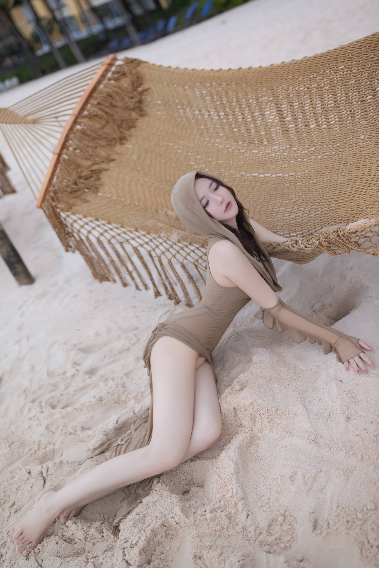 图片[54]-秀人名模鱼子酱Fish《雨后海滩》[57P] – 速更版-美库