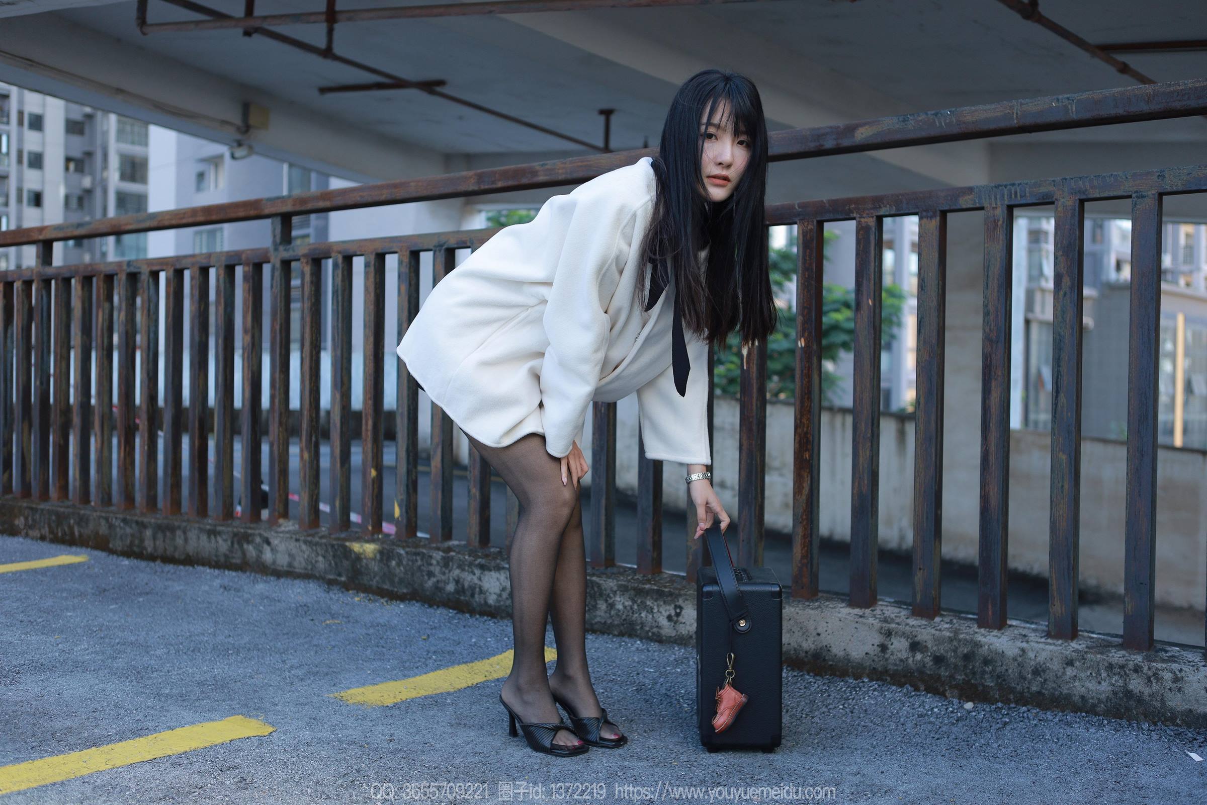 图片[80]-[IESS异思趣向] 2023.11.29 丝享家1598：婉萍《户外音乐》[84P] – 速更版-美库