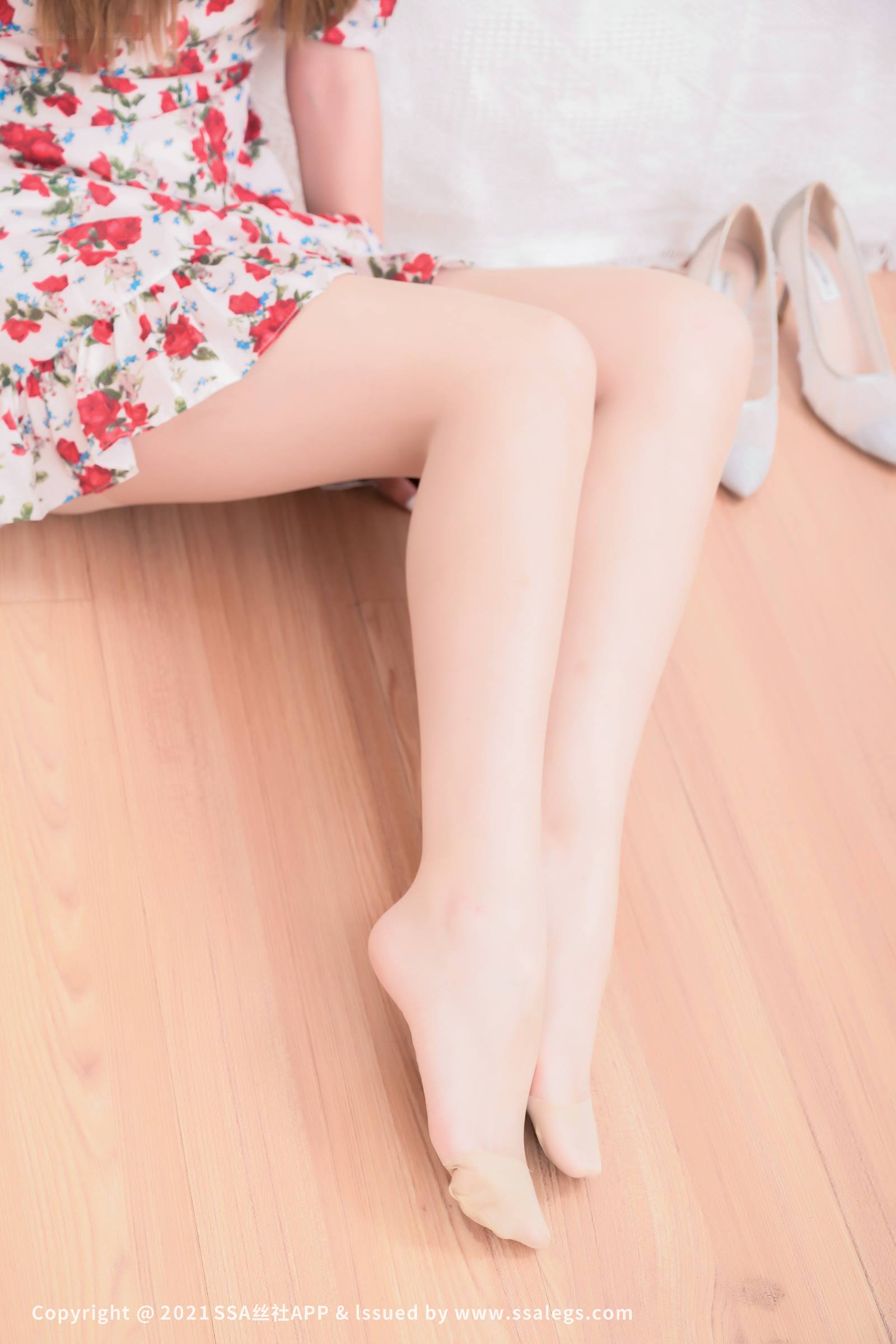 图片[34]-[SSA丝社]超清写真 NO.799 模特琦琦的浪莎丝袜玉足写真（下）[128P] – 速更版-美库