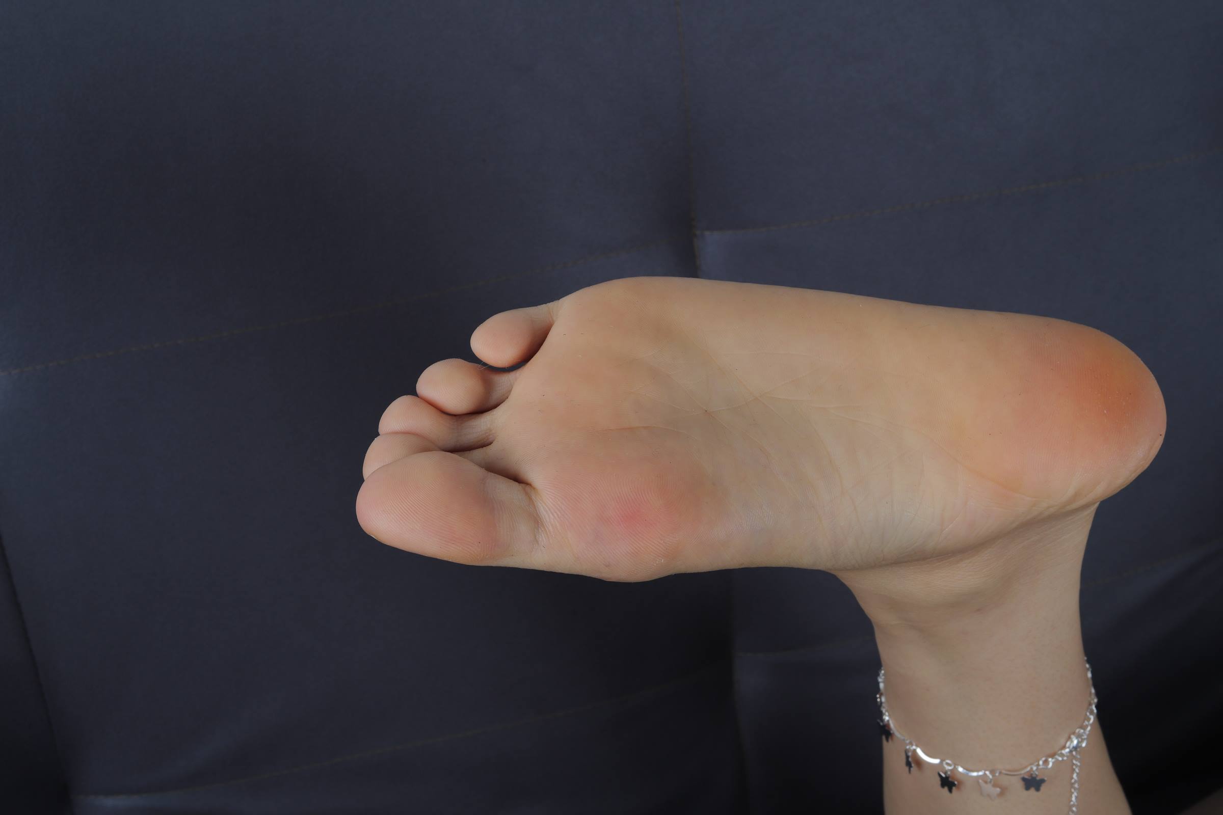 图片[63]-Pary摄影 NO.105 嘉嘉展示37码修长美脚[92P] – 速更版-美库