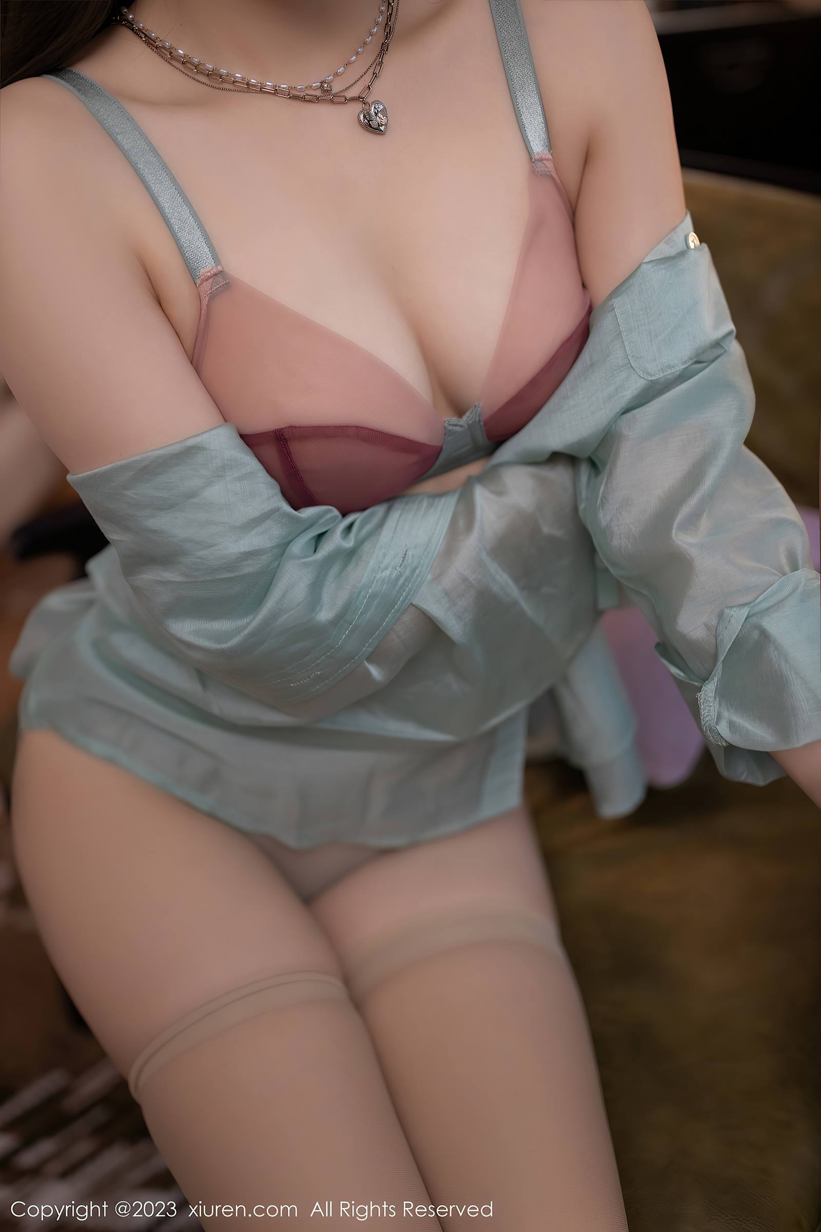 图片[18]-[Xiuren秀人网]2023.11.24 NO.7721 鱼子酱Fish 匆匆那年的青春 [26+1P] – 速更版-美库