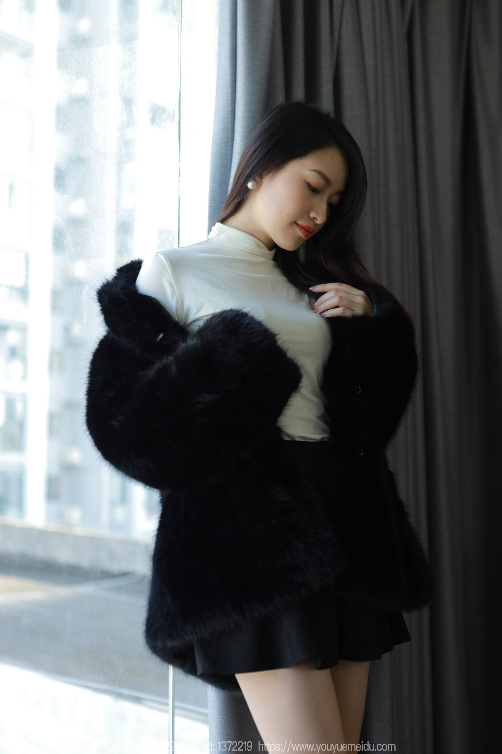 图片[15]-[IESS异思趣向] 2023.12.05 丝享家1603：小婕《黑色大衣》[85P] – 速更版-美库