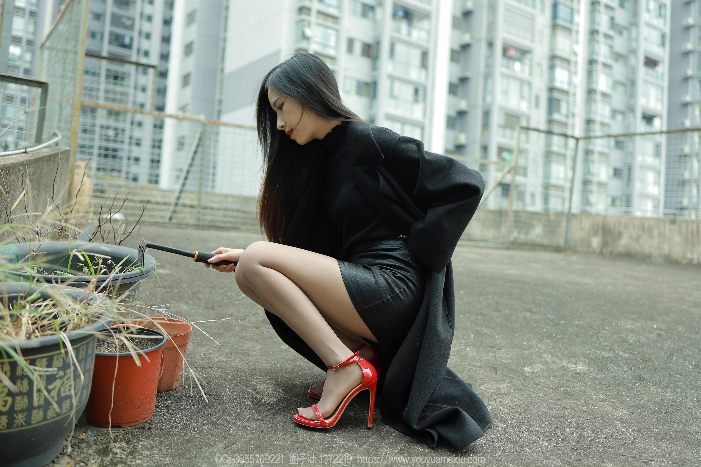 图片[17]-[IESS异思趣向] 2023.12.06 丝享家1604：美子《黑衣园丁》[80P] – 速更版-美库