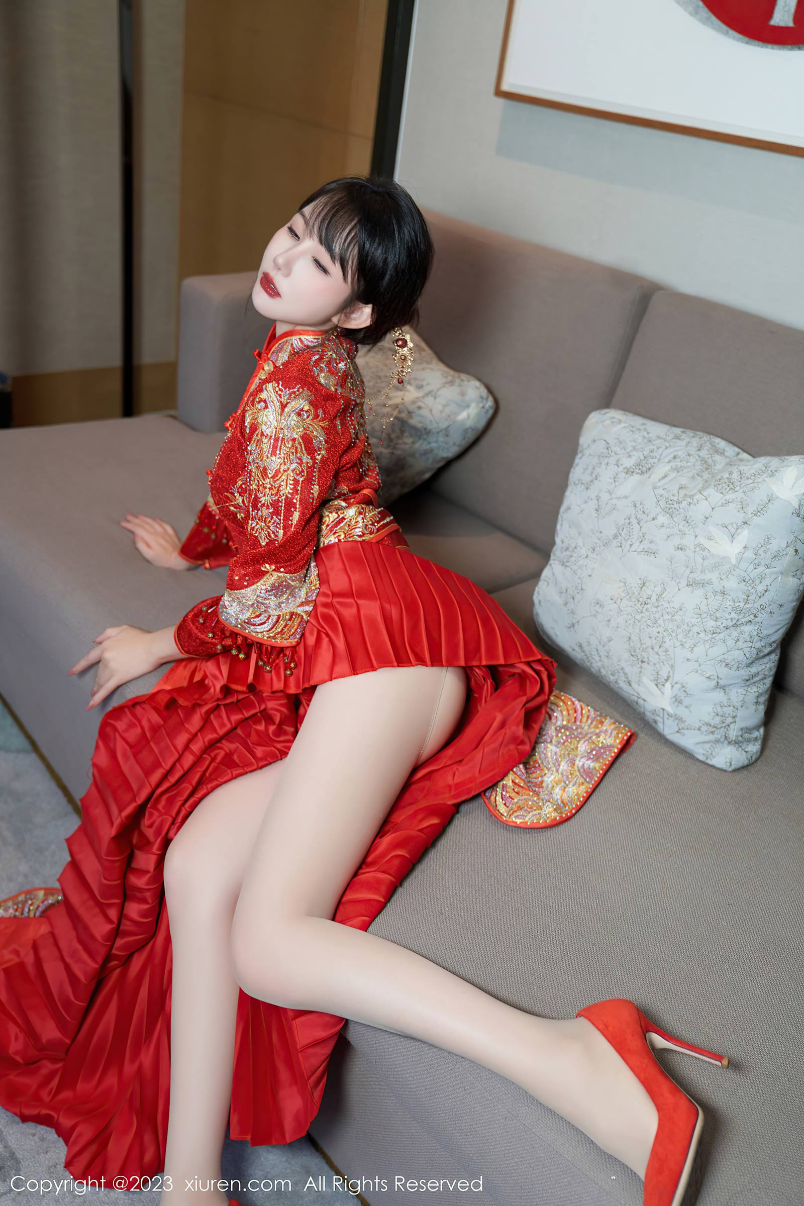 图片[17]-[Xiuren秀人网]2023.11.28 NO.7729 波巧酱 中式秀禾服 [41+1P] – 速更版-美库