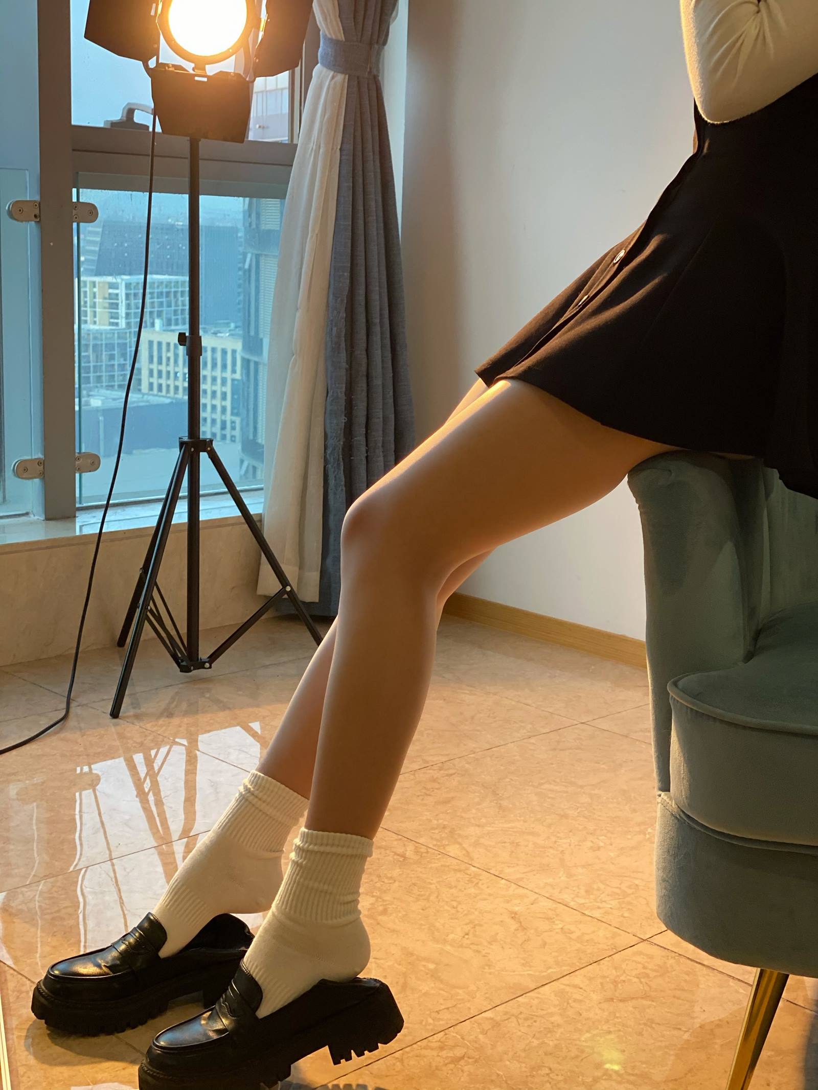 图片[14]-小九九[July芝岚] – 油亮肉丝加白棉袜[60P] – 速更版-美库