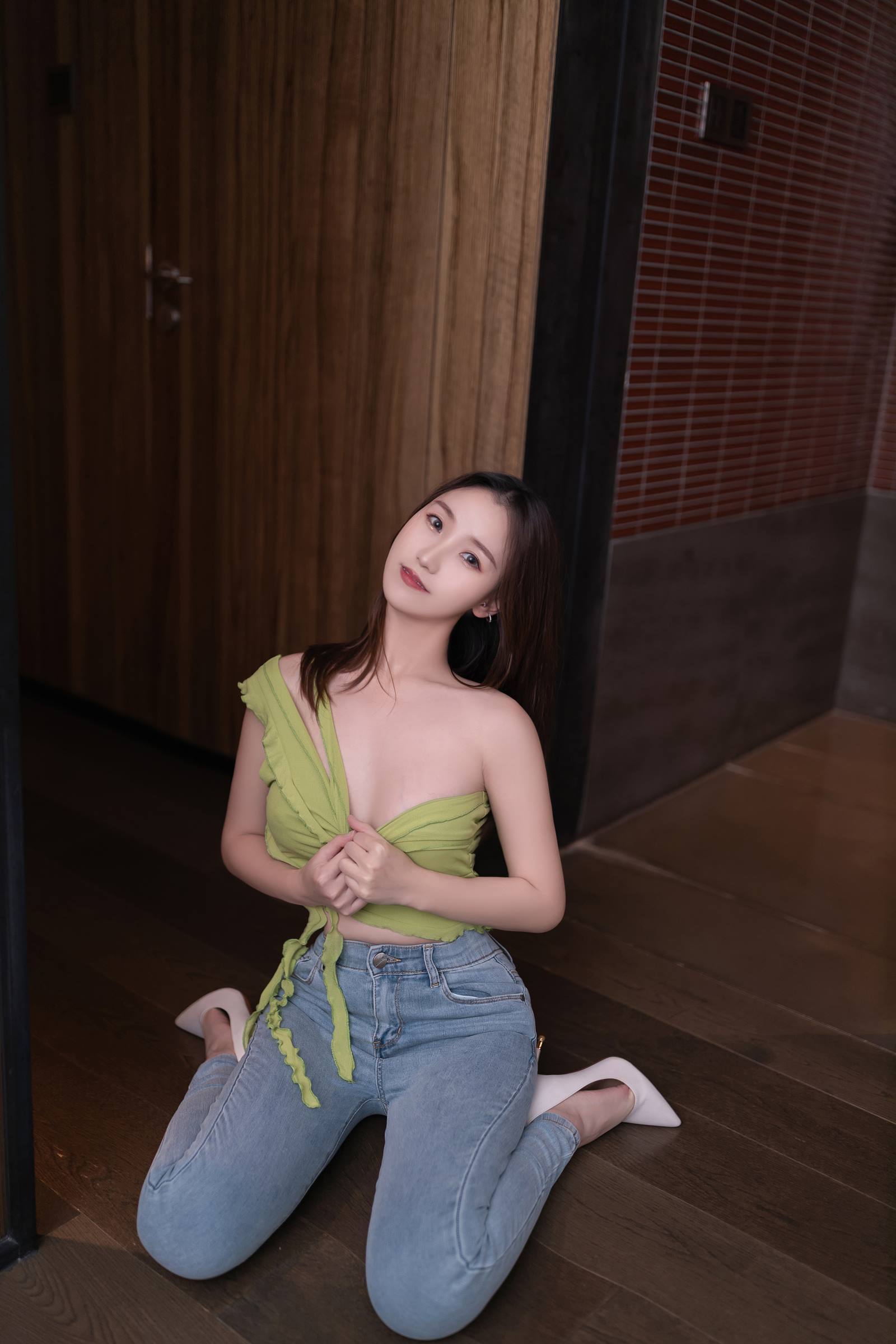 图片[17]-杏子 牛仔裤[23P] – 速更版-美库