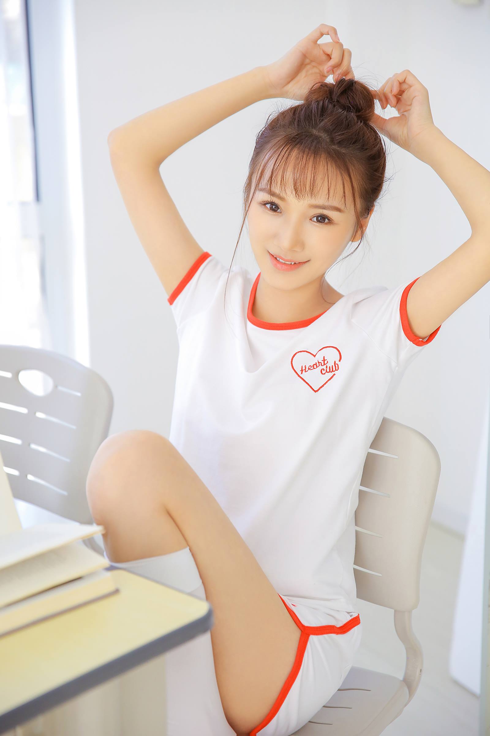 图片[30]-[YALAYI雅拉伊]2023.06.12 NO.1064 青春年华[32+1P] – 速更版-美库