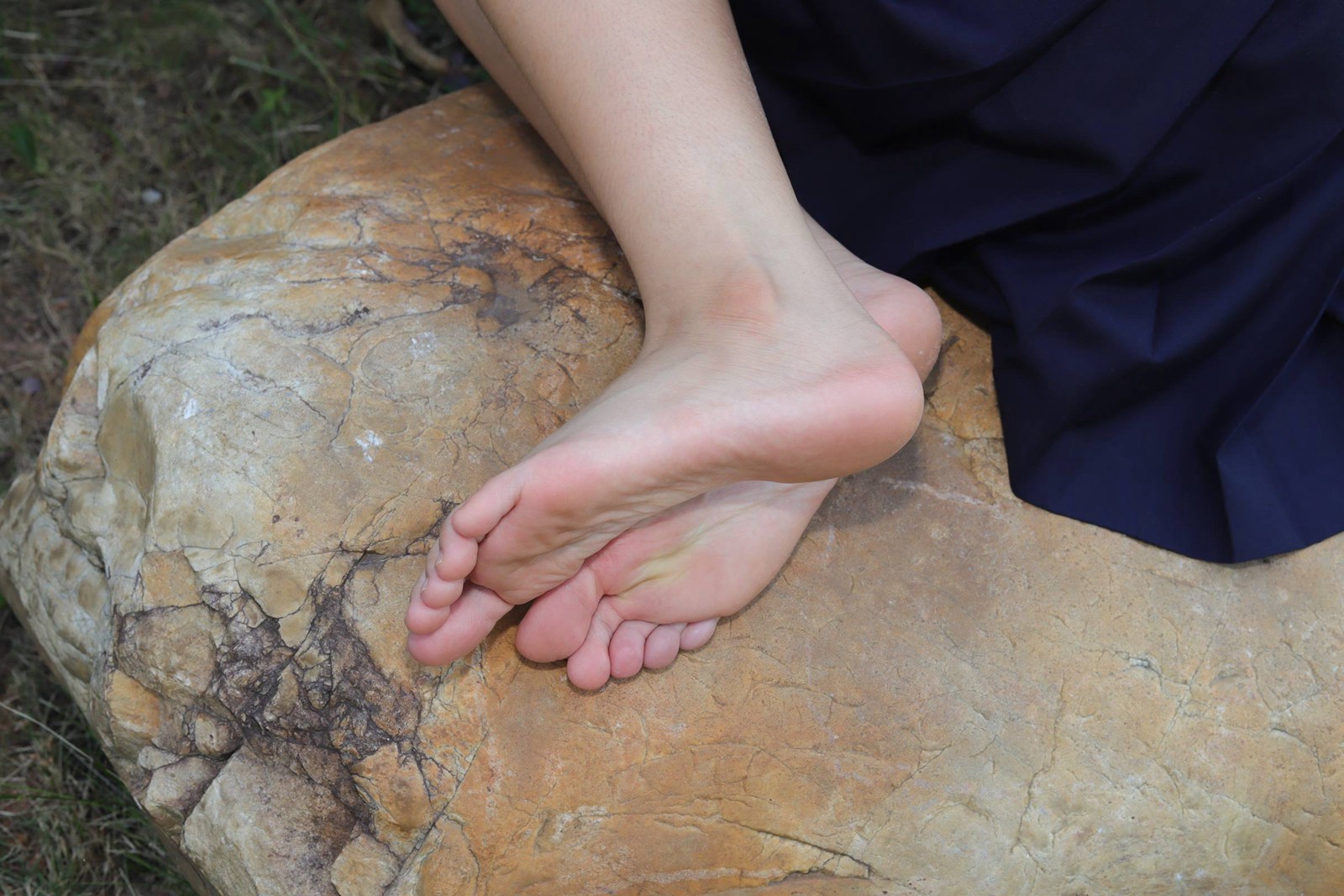 图片[27]-Pary摄影 NO.110 大学生小然户外展示37码嫩脚[98P] – 速更版-美库