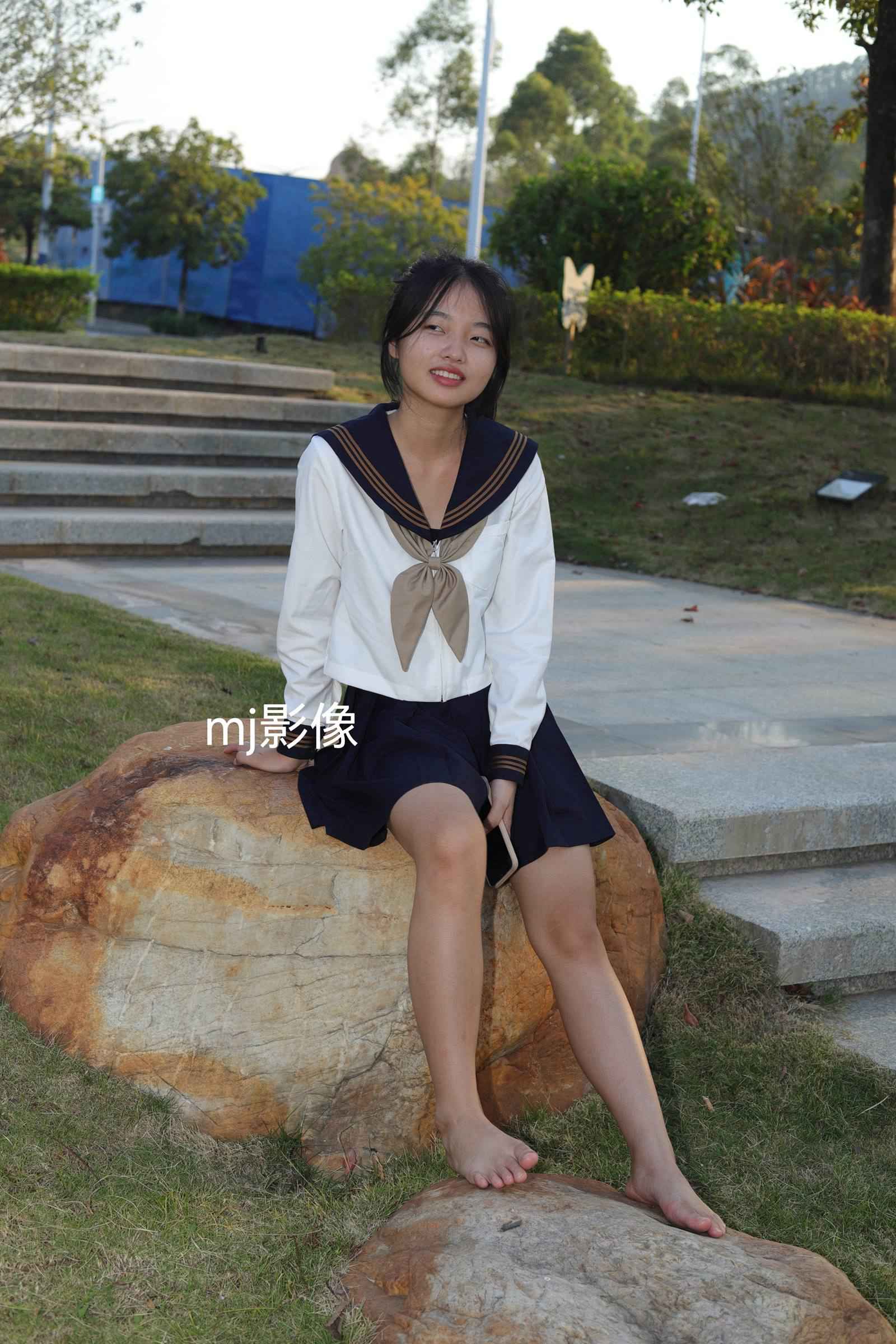 图片[90]-Pary摄影 NO.110 大学生小然户外展示37码嫩脚[98P] – 速更版-美库