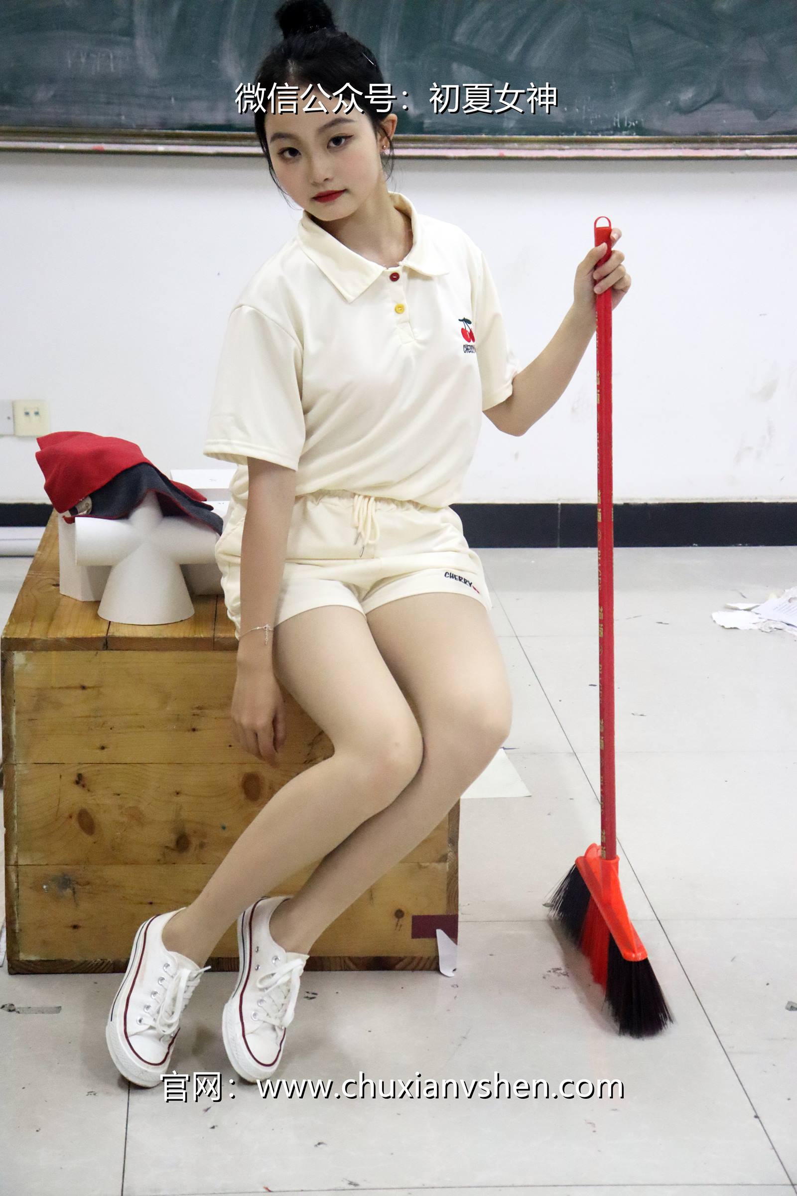 图片[78]-初夏女神 NO.078 双双 打扫教室[145P] – 速更版-美库