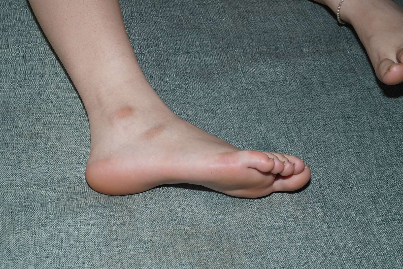 图片[70]-Pary摄影 NO.109 美女小来展示36码小巧嫩脚[88P] – 速更版-美库