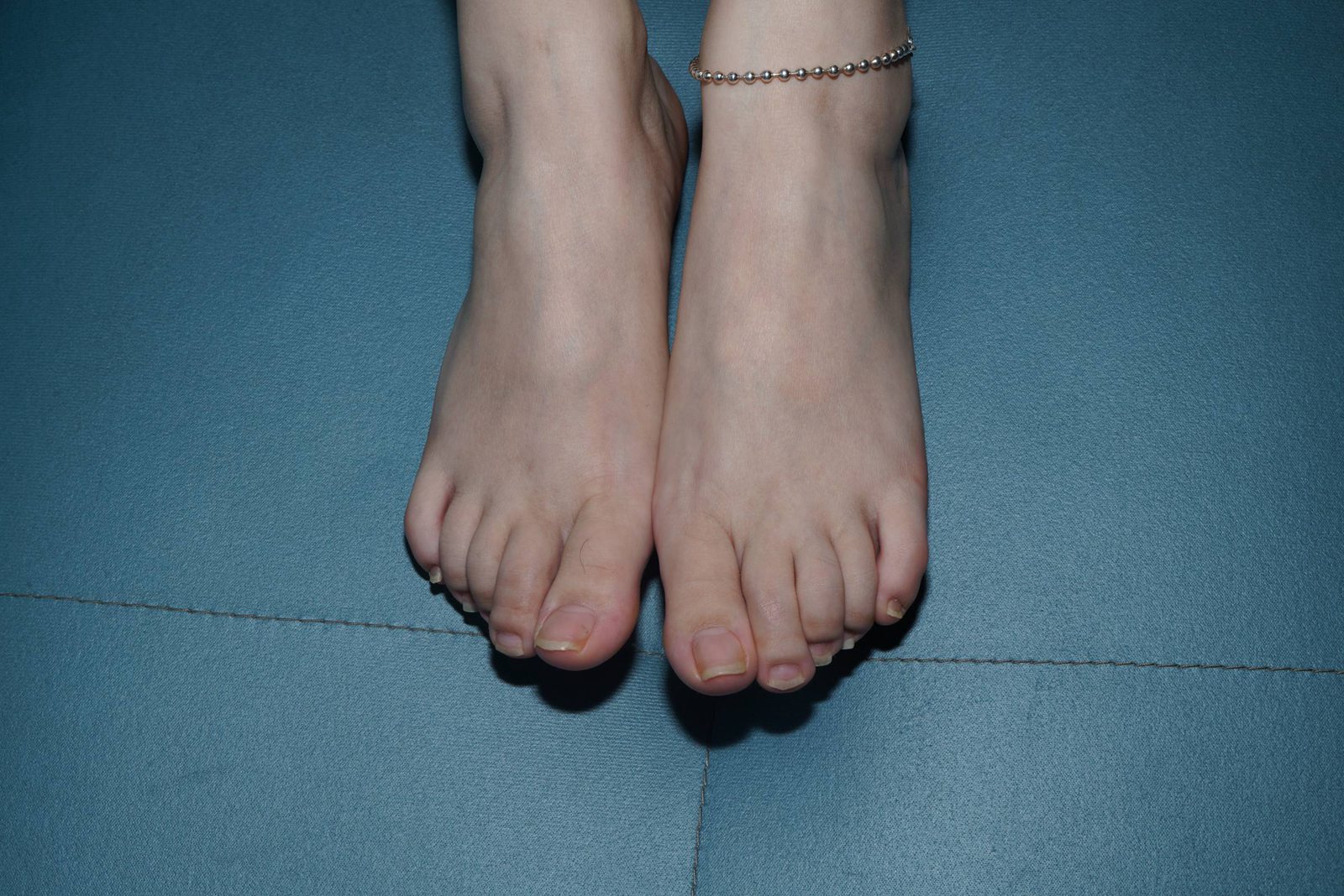 图片[83]-Pary摄影 NO.109 美女小来展示36码小巧嫩脚[88P] – 速更版-美库