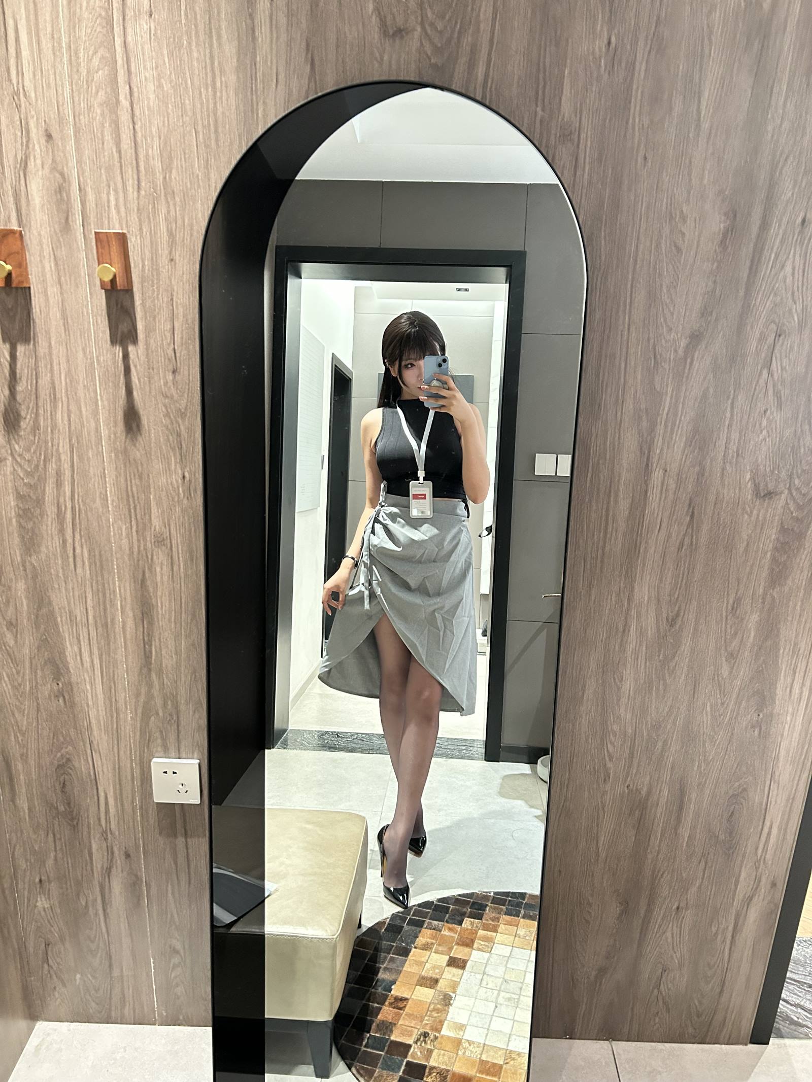 图片[36]-轩萧学姐 – 眼镜娘OL[55P] – 速更版-美库