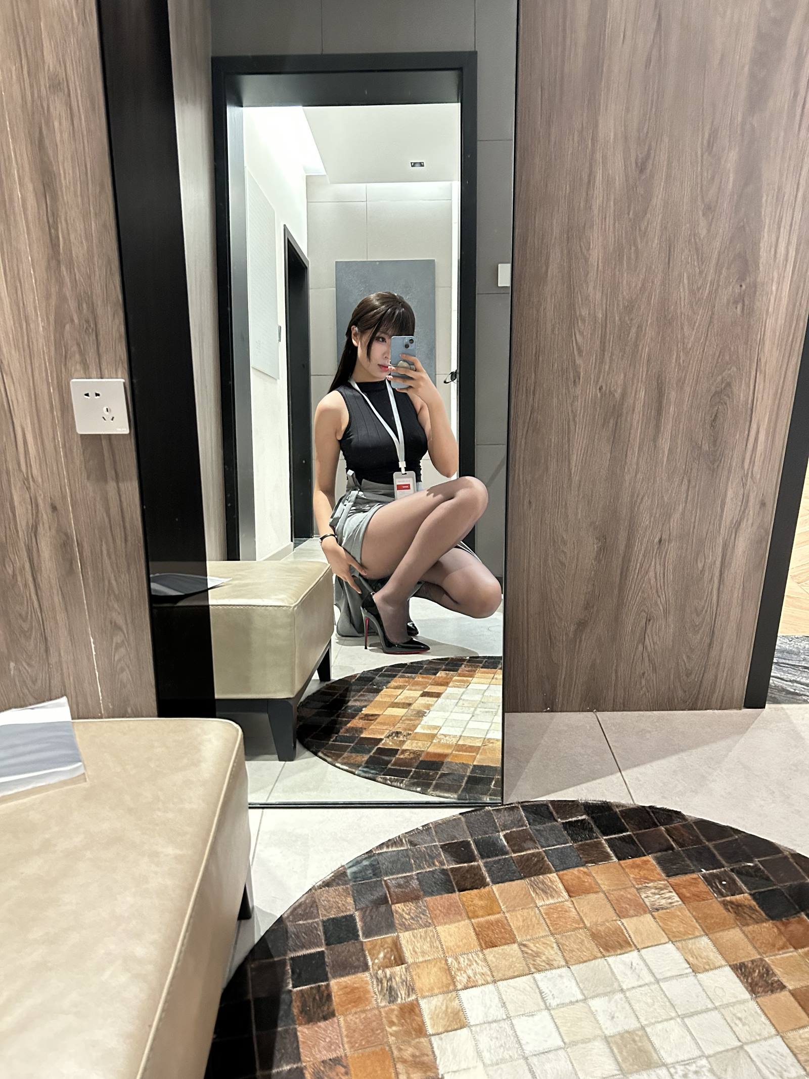 图片[37]-轩萧学姐 – 眼镜娘OL[55P] – 速更版-美库