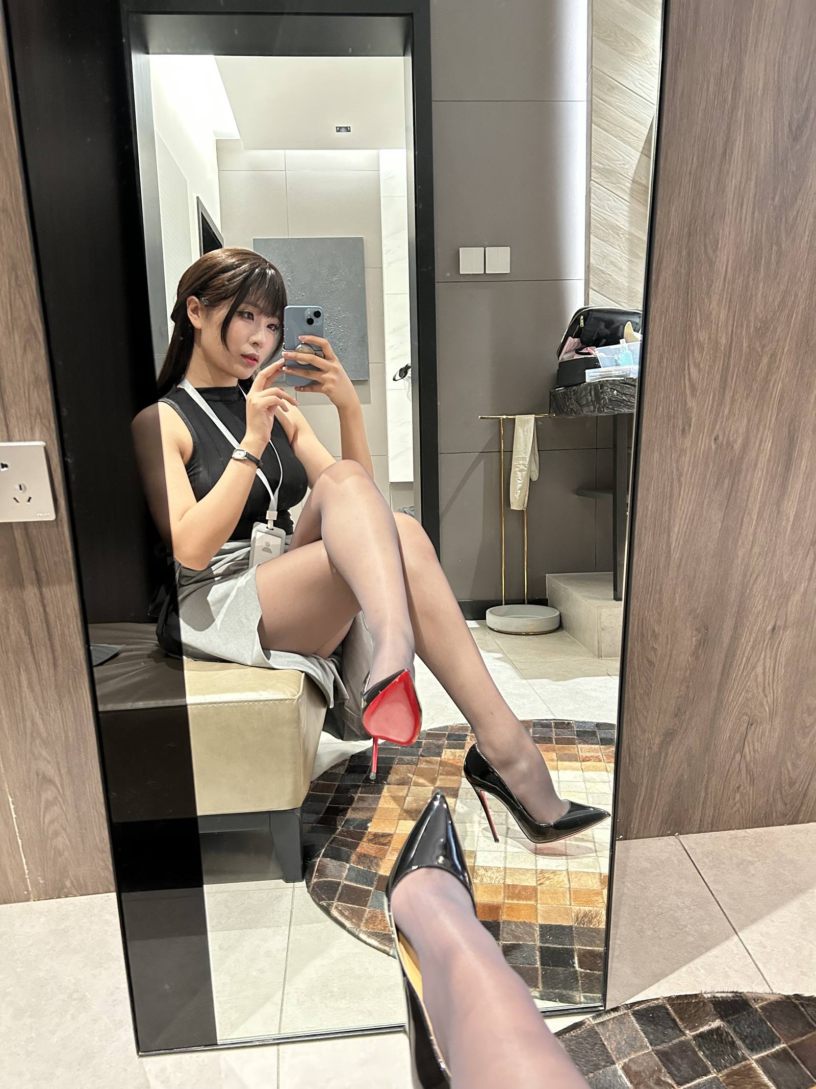 图片[39]-轩萧学姐 – 眼镜娘OL[55P] – 速更版-美库