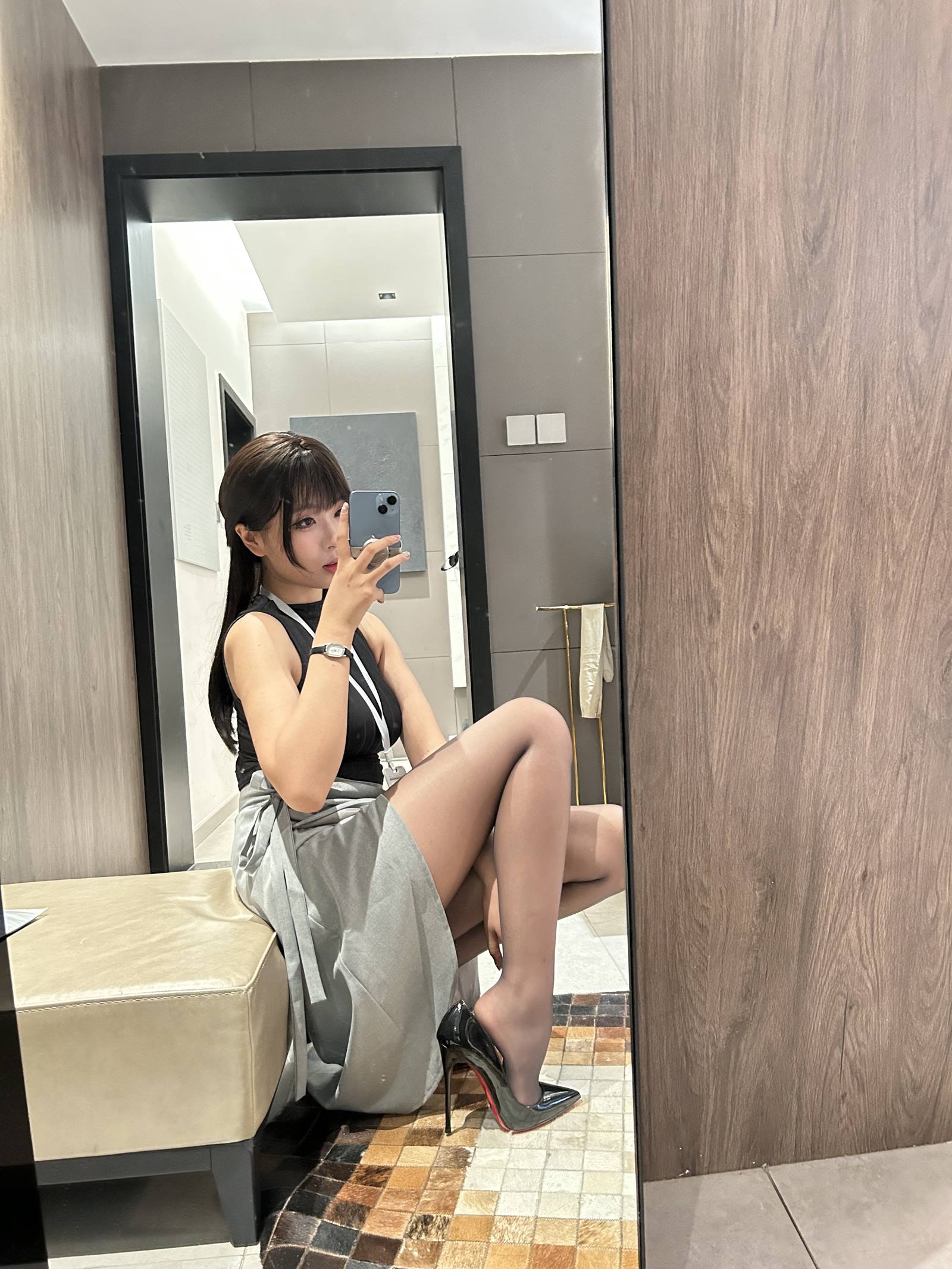 图片[41]-轩萧学姐 – 眼镜娘OL[55P] – 速更版-美库