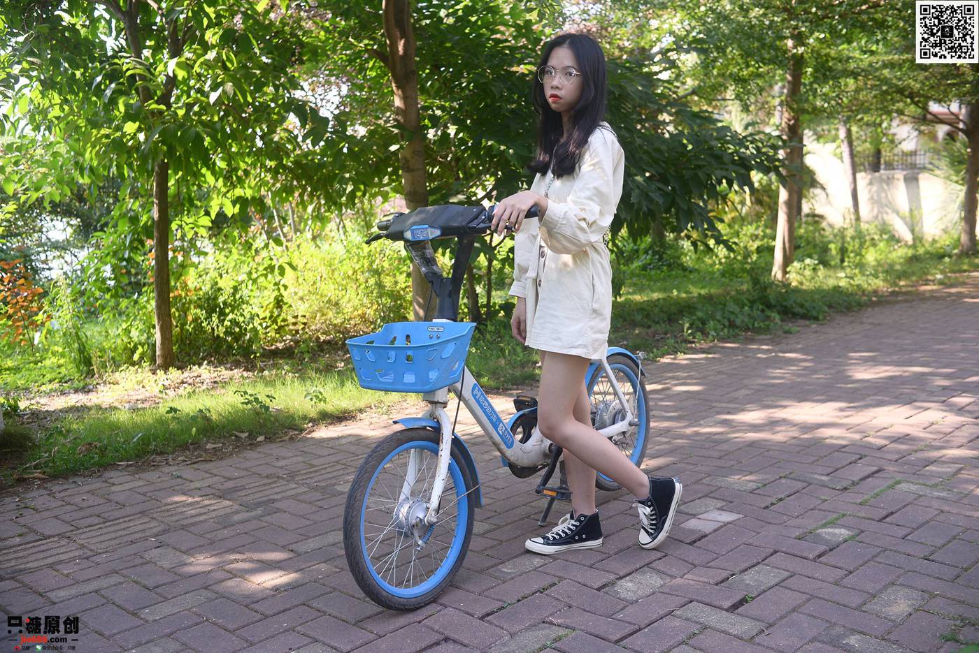 图片[13]-只糖棉袜 NO.340 小花 – 时光如初见 [64P] – 速更版-美库