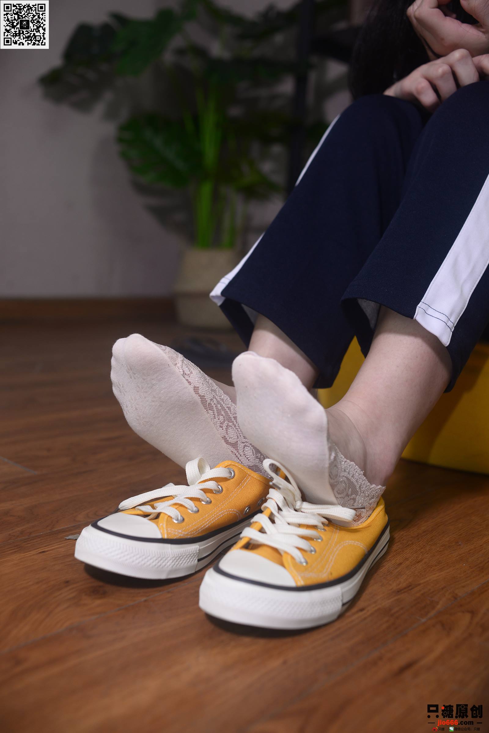 图片[33]-只糖棉袜 NO.332 小奕 – 四分春风 [69P] – 速更版-美库