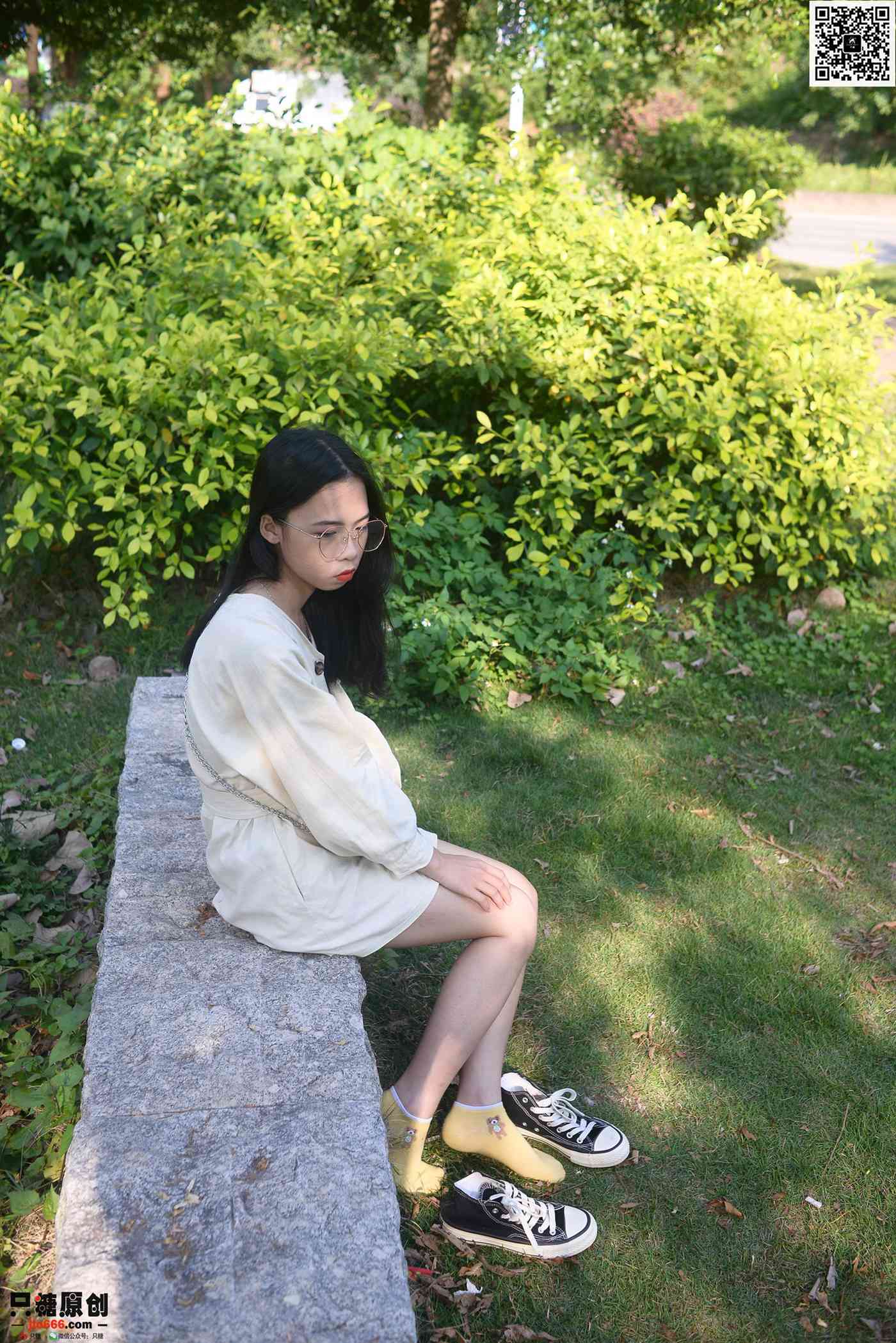 图片[35]-只糖棉袜 NO.340 小花 – 时光如初见 [64P] – 速更版-美库