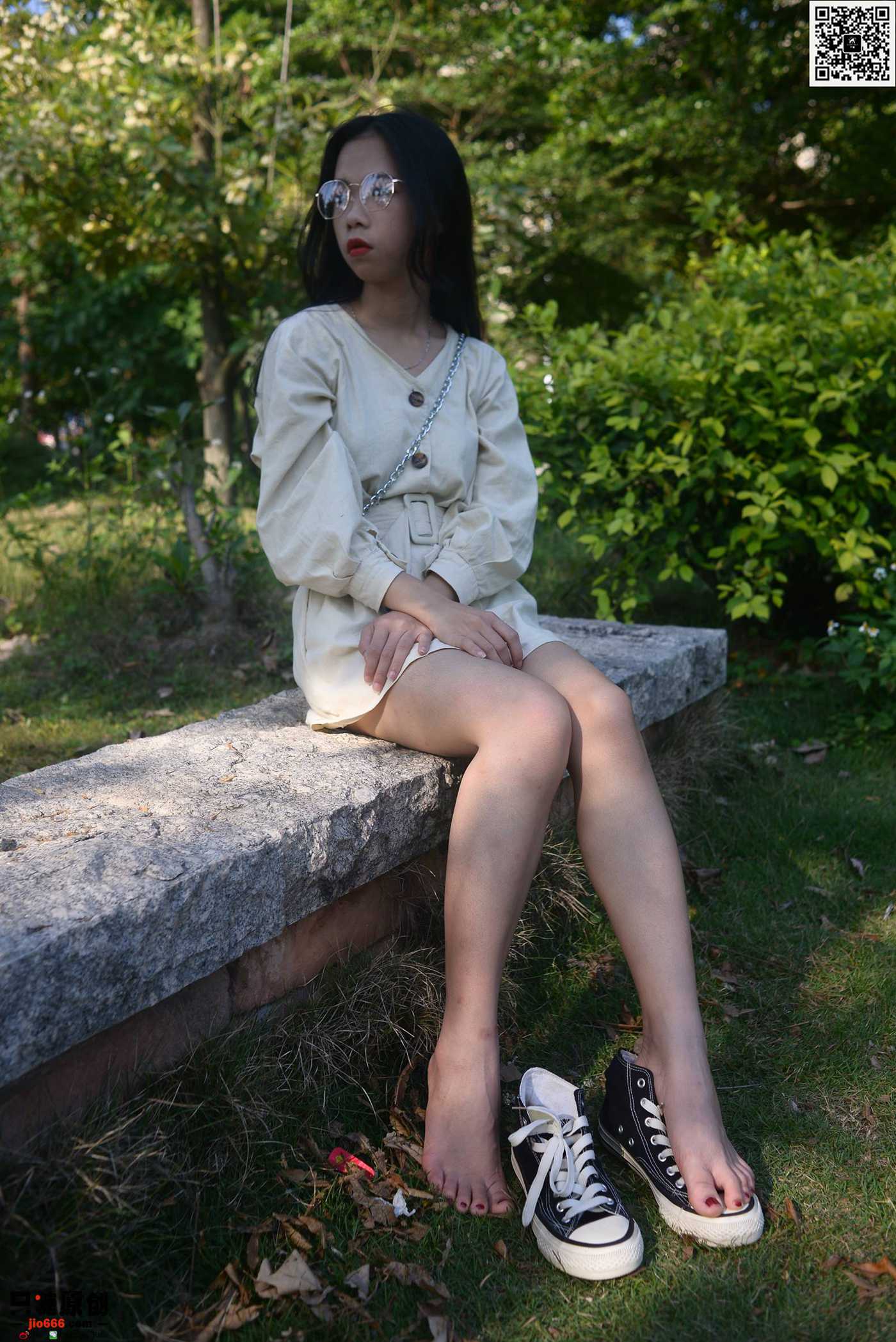 图片[57]-只糖棉袜 NO.340 小花 – 时光如初见 [64P] – 速更版-美库