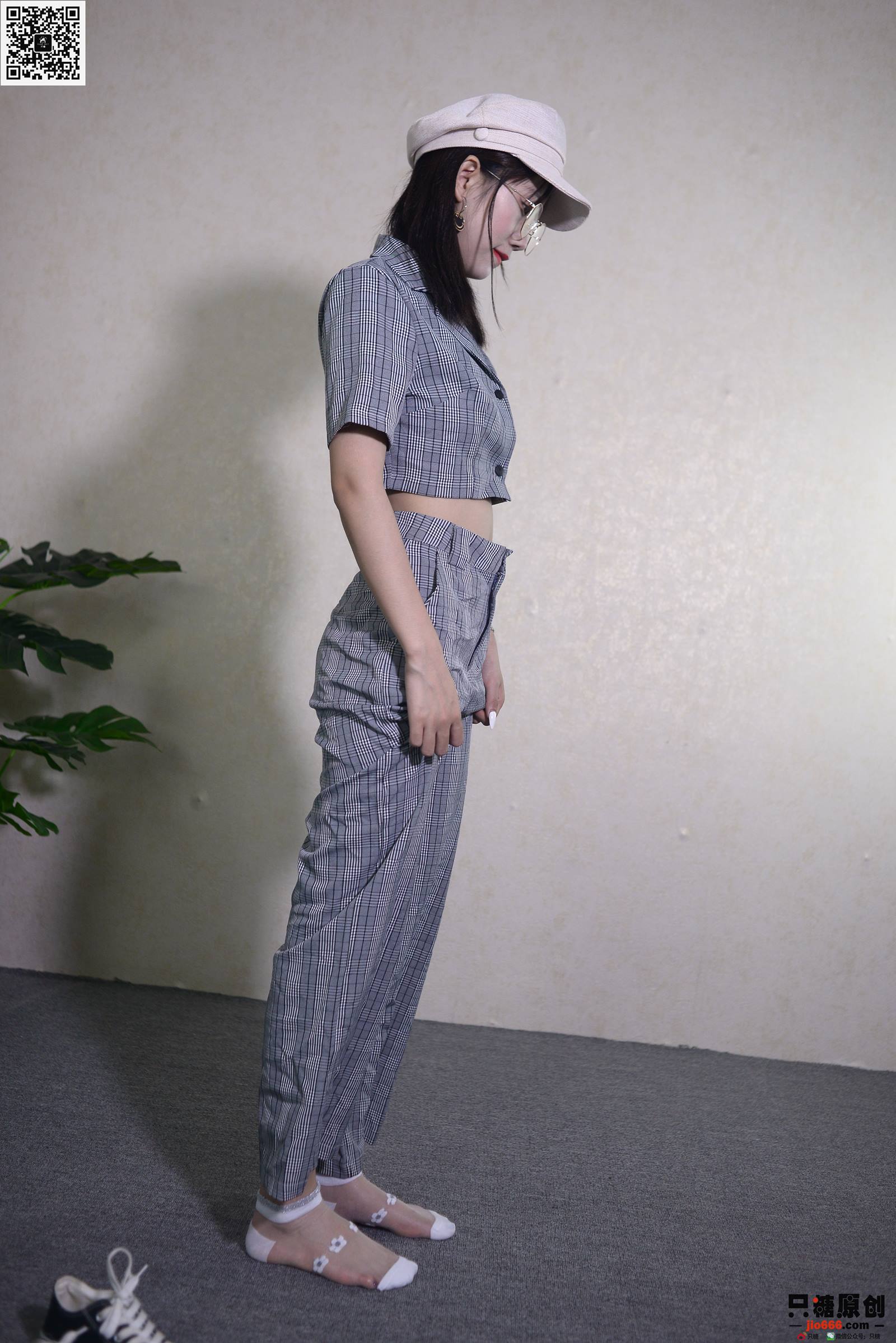 图片[17]-只糖棉袜 NO.406 小蓓 – 梦见另一个夏夜 [74P] – 速更版-美库