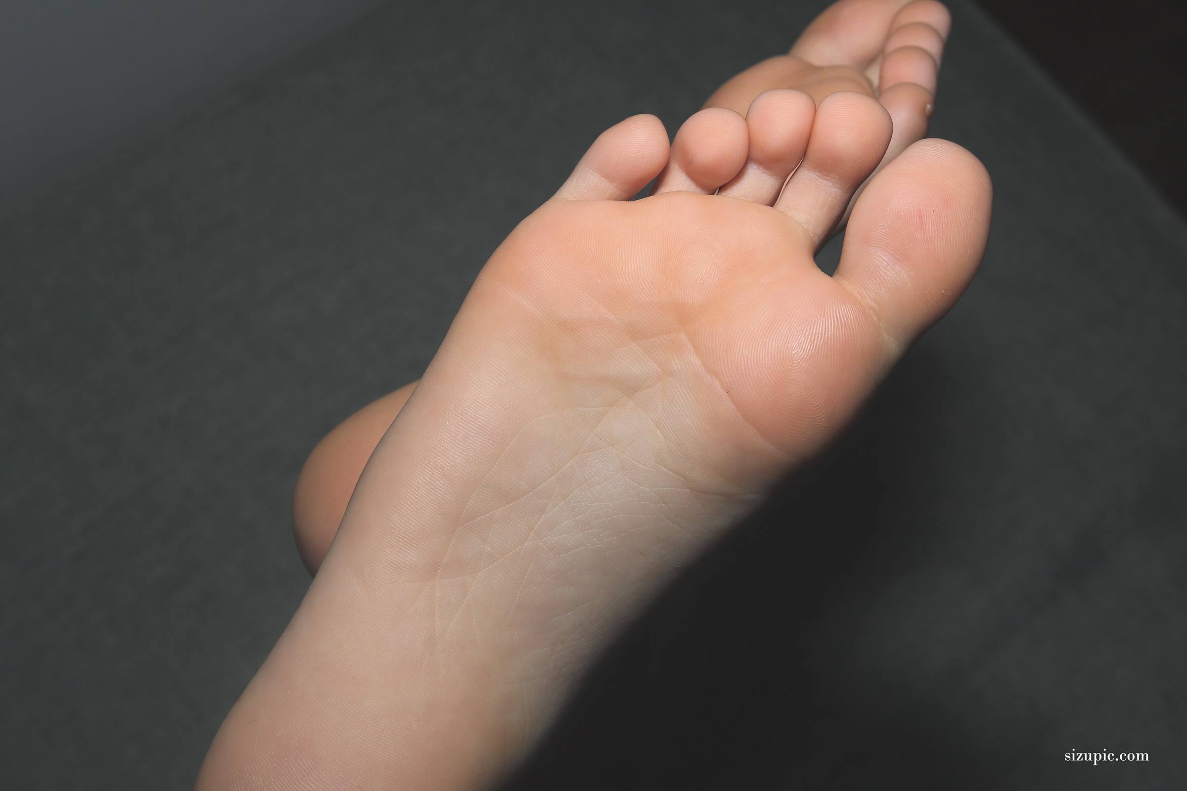 图片[46]-Pary摄影 NO.120 美女小陈再次展示37码修长美脚[103P] – 速更版-美库